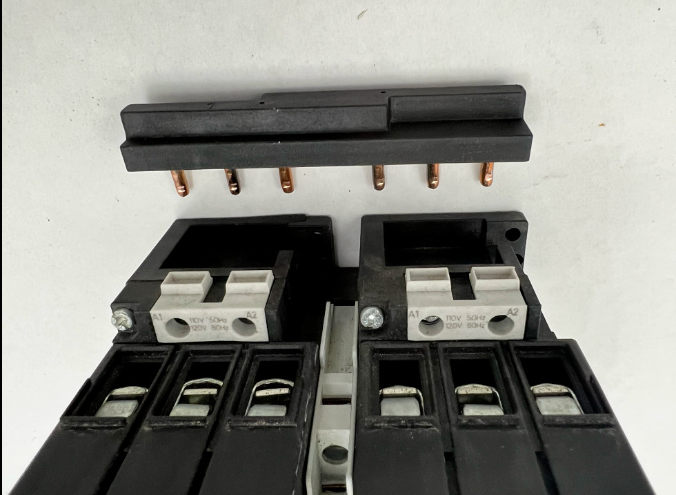 Siemens 3RA1333-8XB30-1AK6 Lightly Used 3P Reversing Starter 6-25A See Pics #B79