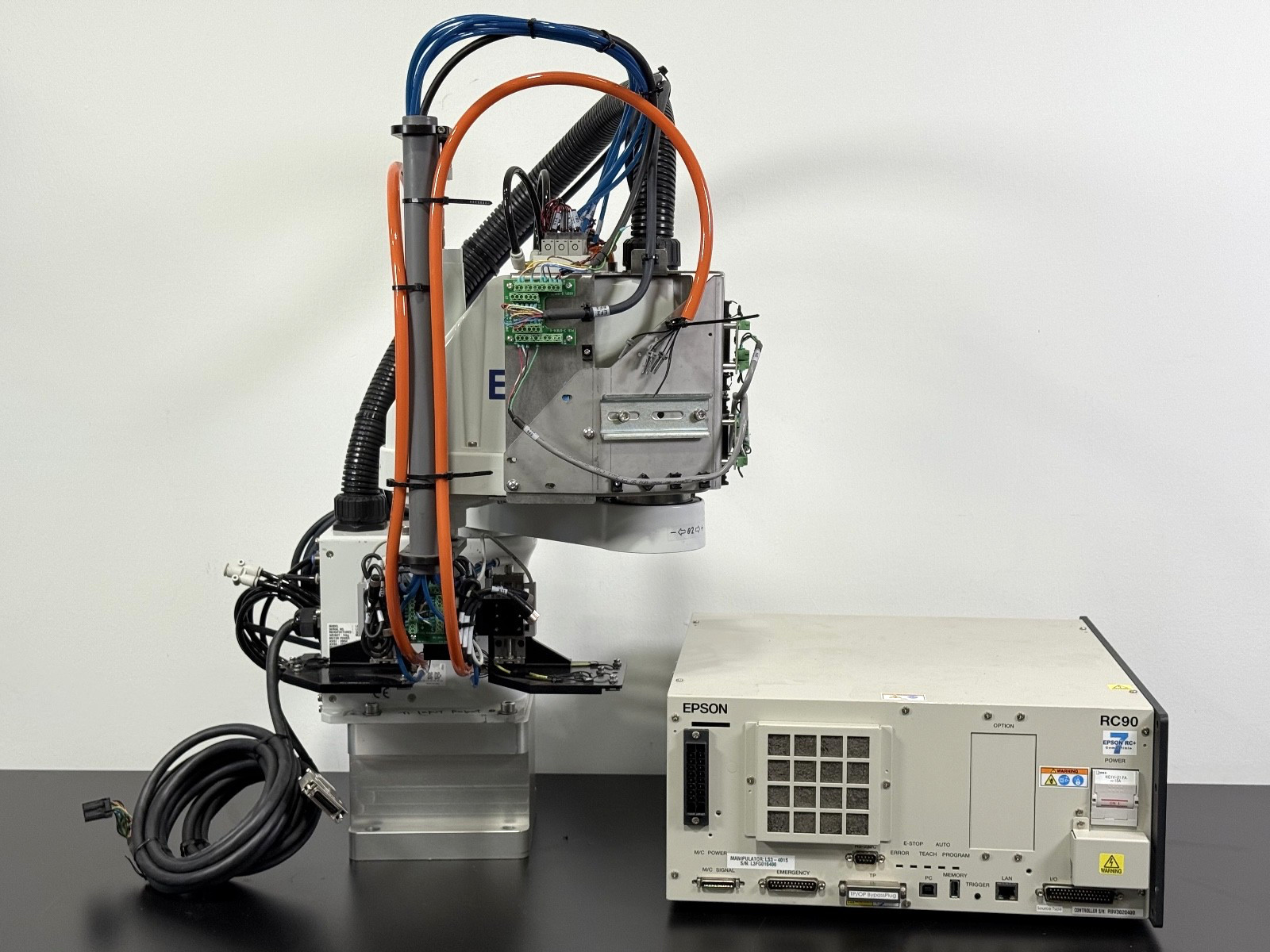 Seiko Epson LS3-401S 4-Axis SCARA Robot w/ RC90 Controller 200–240VAC