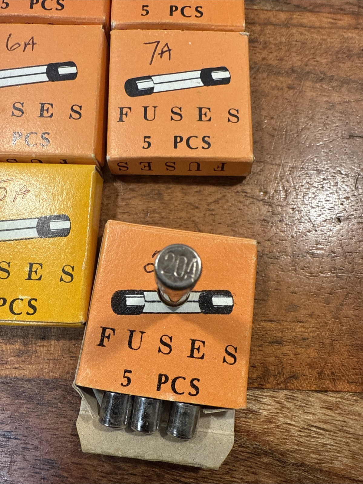 Glass Fuses Assorted Lot 16 5packs Total 80 Fuses .5A to 20A NOS