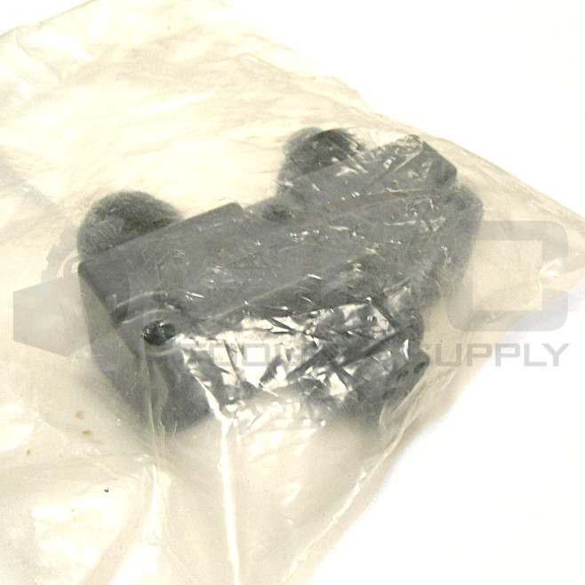LOT OF 2 NEW COOPER 5000111-554 D NET Y ADAPTER 5 POLE FEMALE/MALE/FEMALE