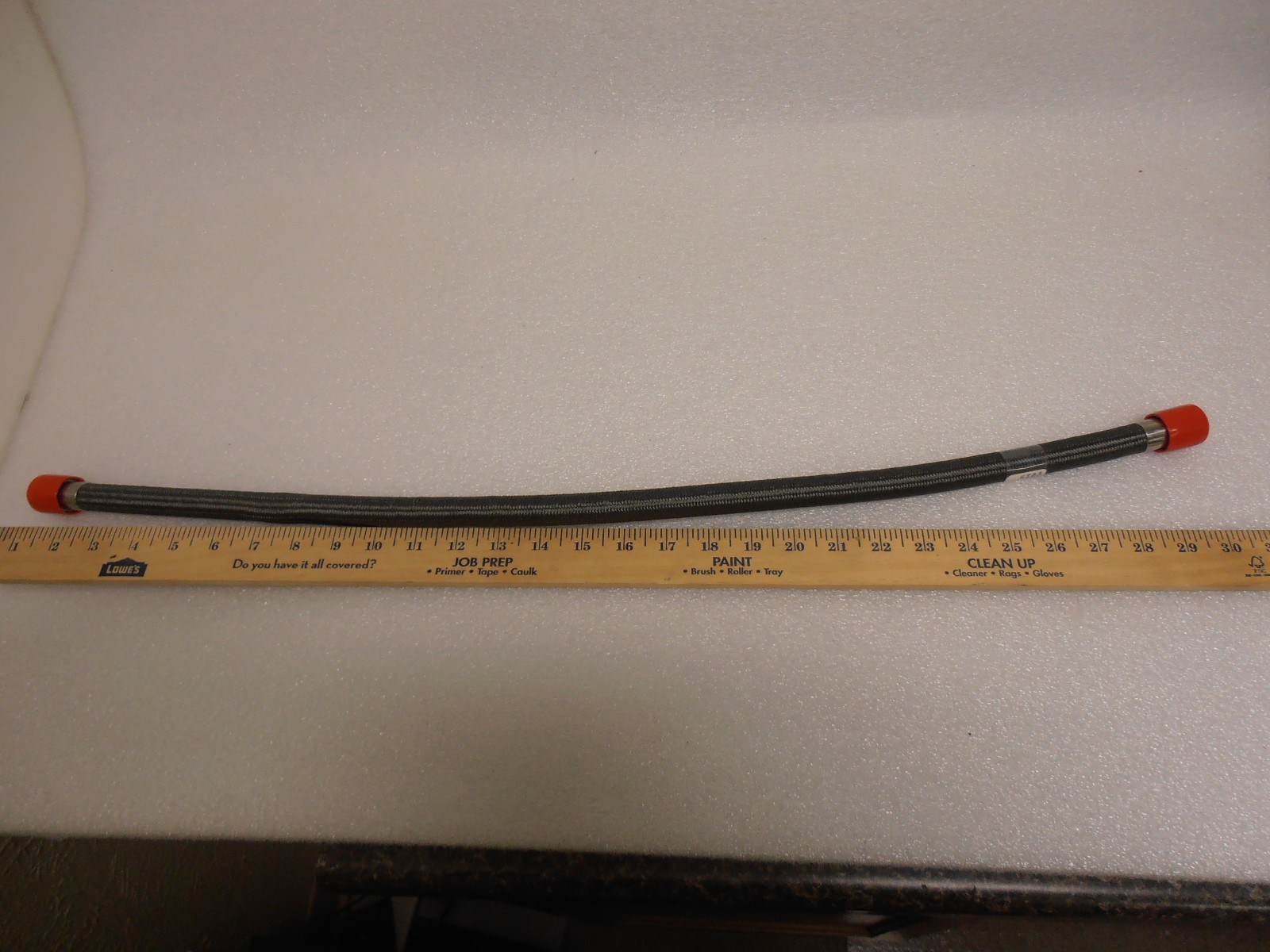 30″ Hydraflow 24984 125 PSIG Hose Assembly 45801-8-0300