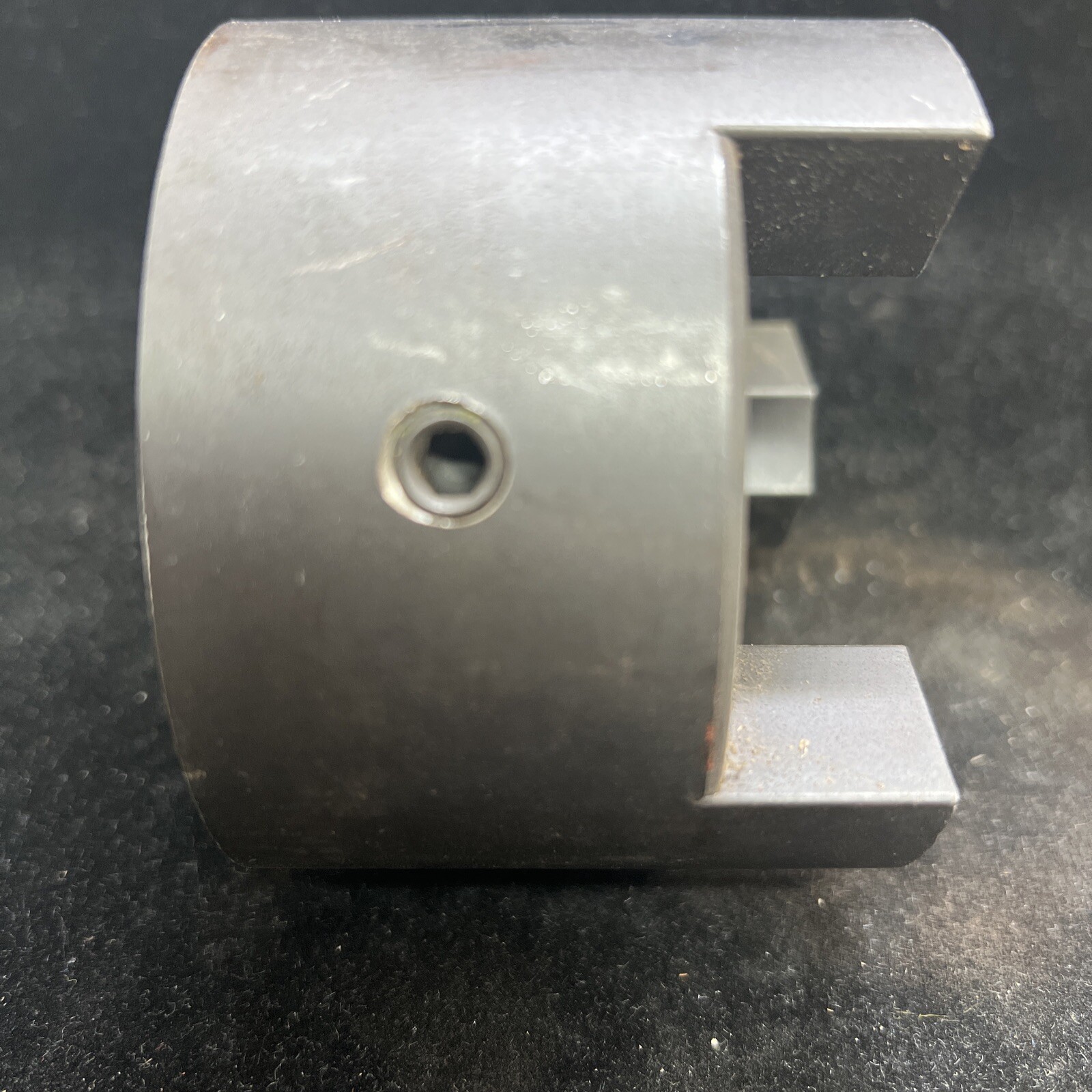 Coupler L-110 X 1 3/8″ STD 1/4 X 1/8 KW HUB Made in USA