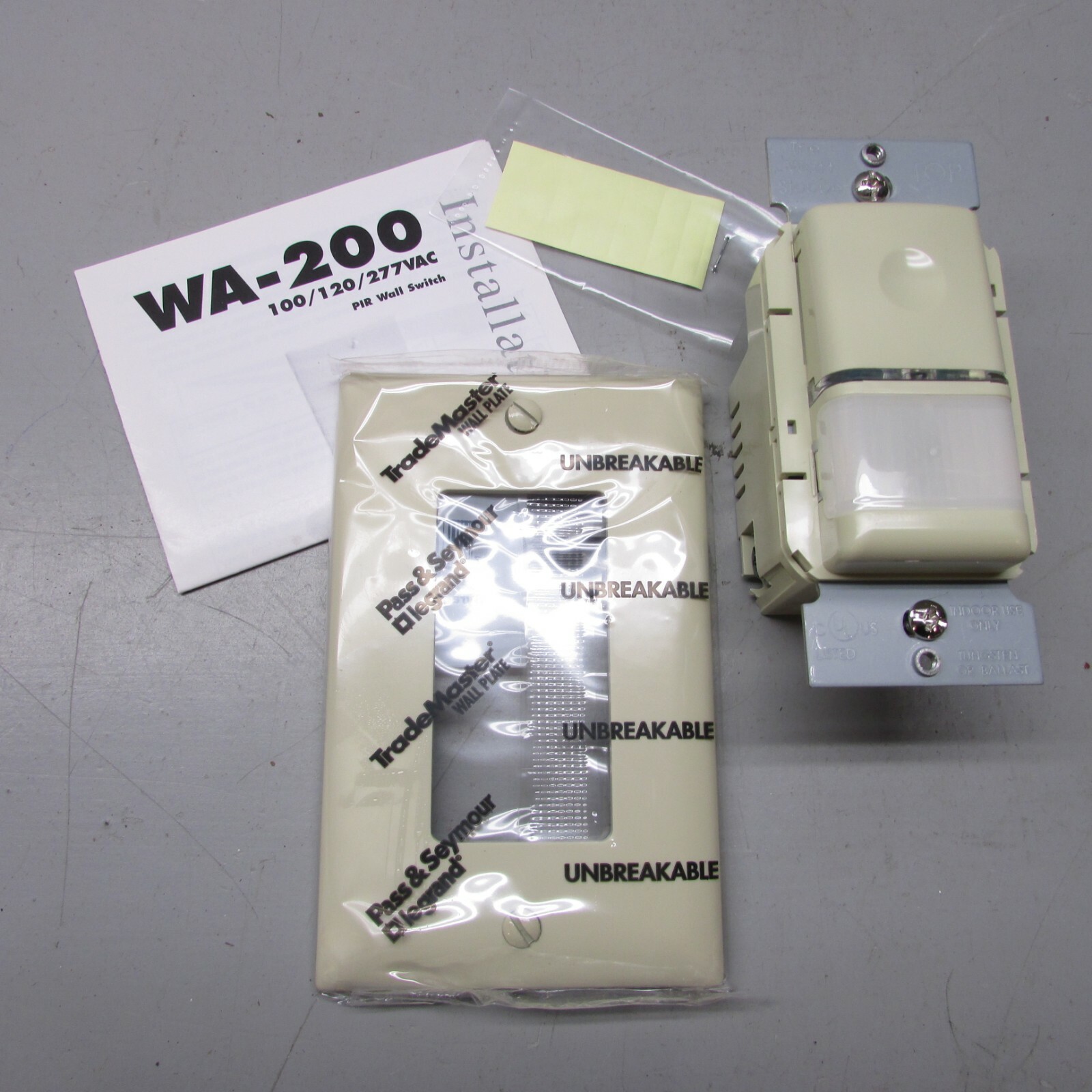 Watt Stopper WA-200 Automated Wall Switch 120-277 VAC 50/60 Hz