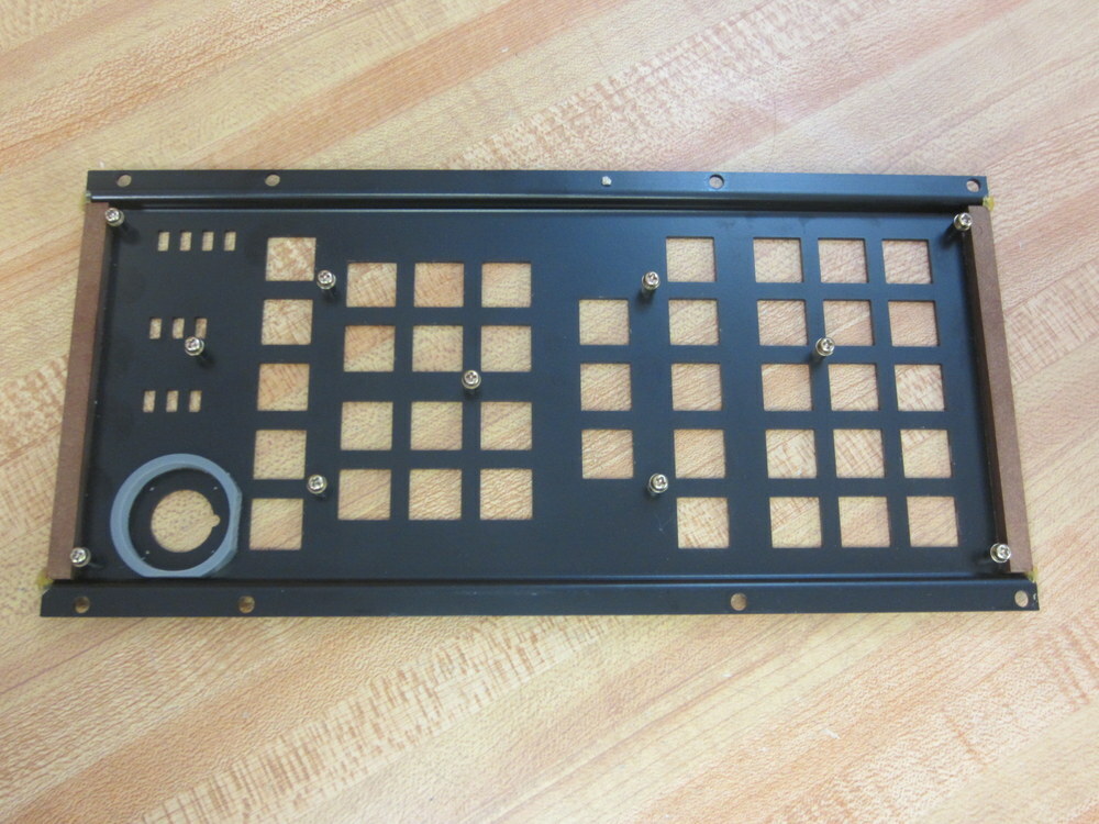 Fujitsu YES3137-061 Keyboard N86D-3137-R001/02 Face Plate w/Keys+Hdw Only