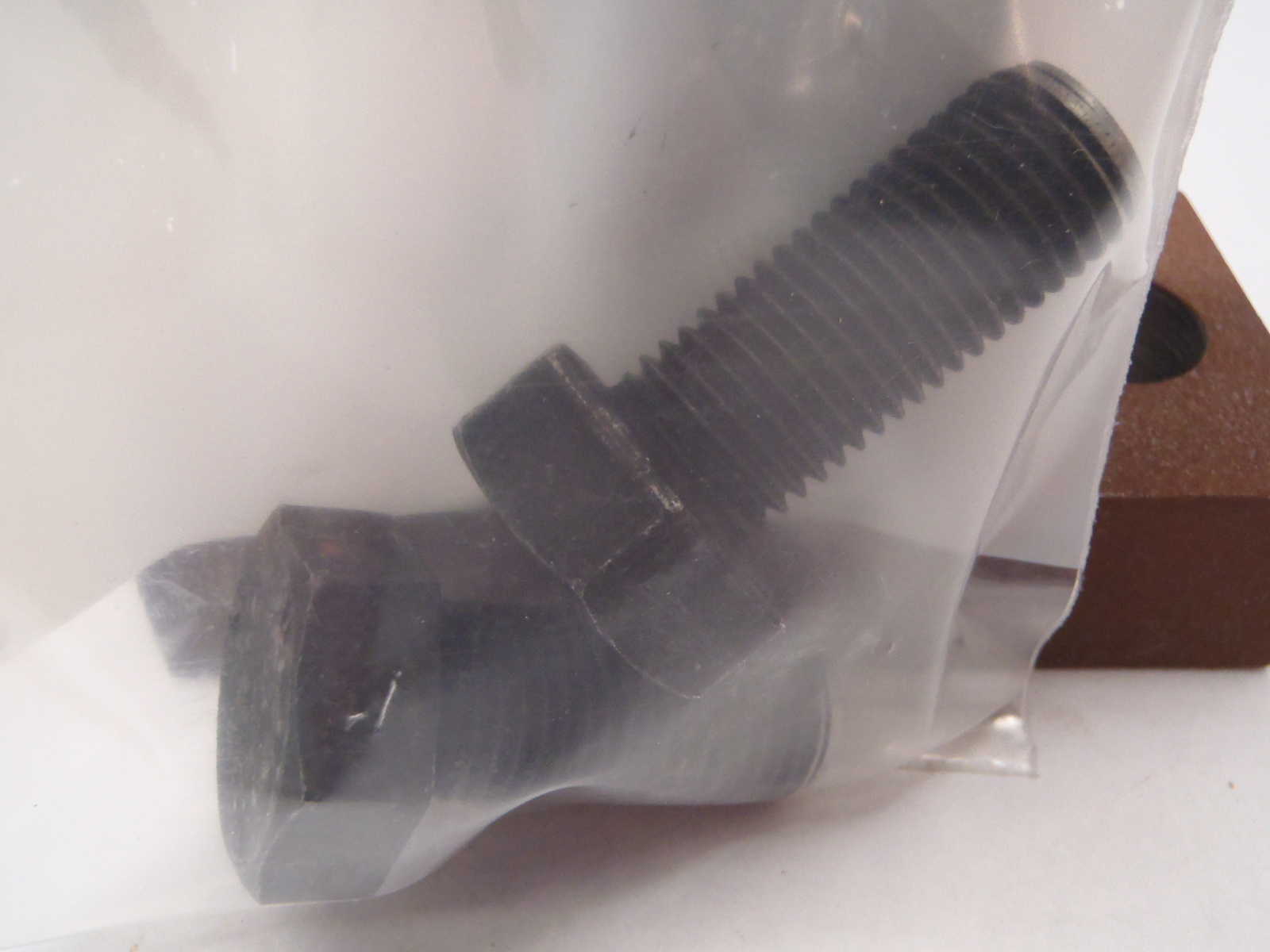 WEIR 29373438332000 LOWER STOP BRACKET W/SET SCREWS 7-15/16″ H