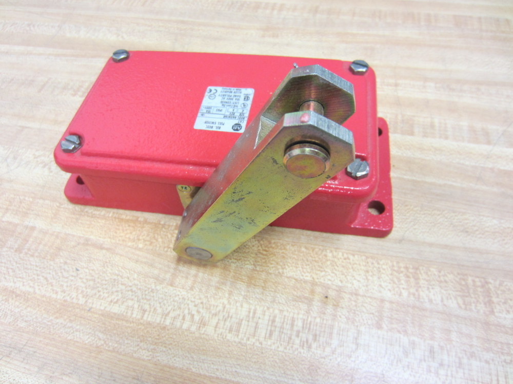 Allen Bradley 802C-N60M16R Pull Switch 802CN60M16R Series A Rev A