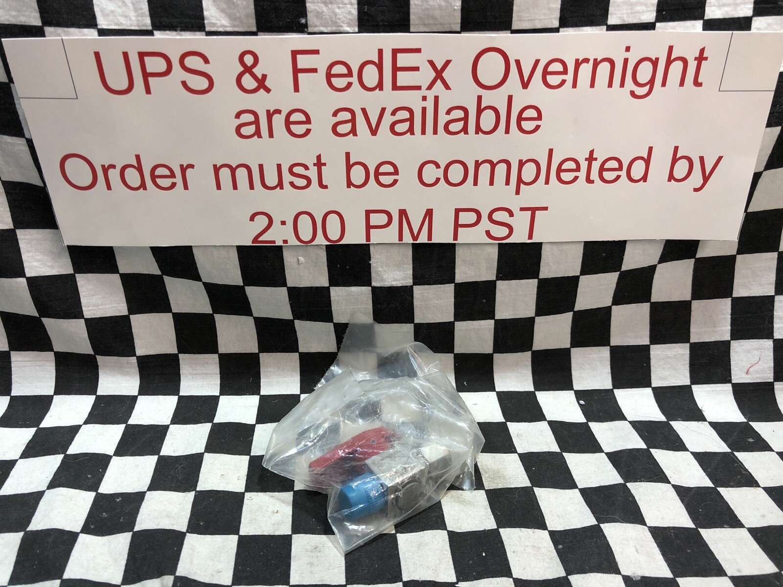 SWAGELOK Quarter-Turn Instrument Plug Valve, B-8P6T, B8P6T, Shipsameday#1542Q2