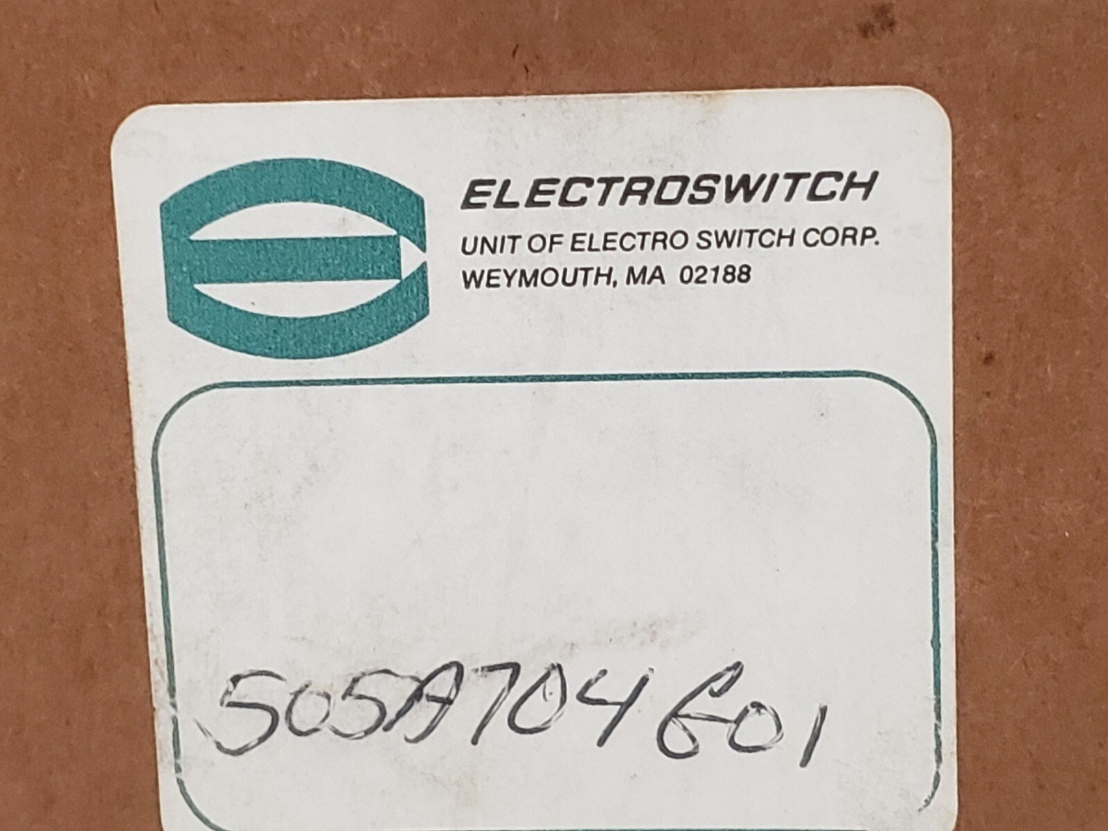 ELECTROSWTICH 505A704G01 ROTARY SWITCH 600V AC NIB