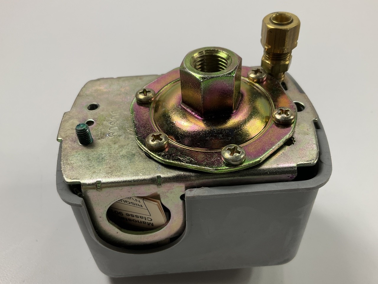 SQUARE D Pressure Switch 1/4 In FNPS/(1) Port, 95/125 Psi, 30 Psi, 40 To 150 Psi