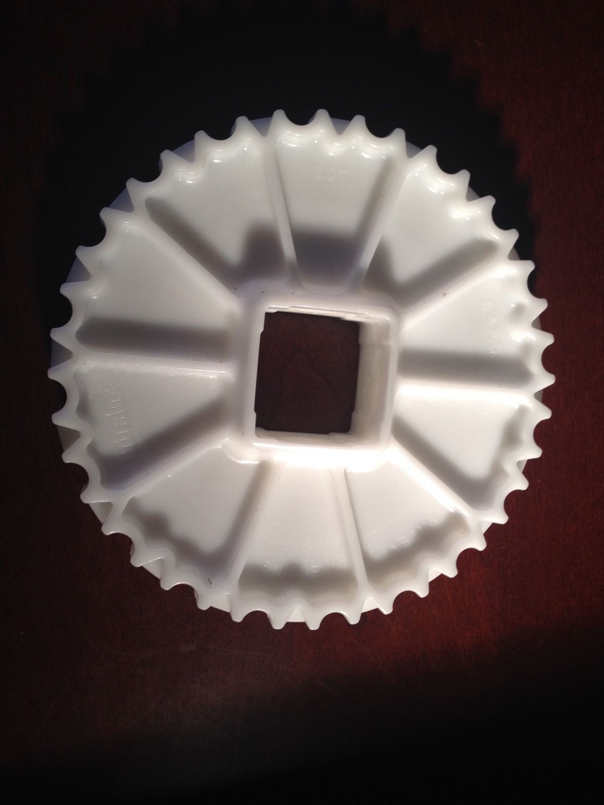 NEW Intralox 6.4 P.D. 20T 20 Teeth Sprocket Part Square Bore Industrial