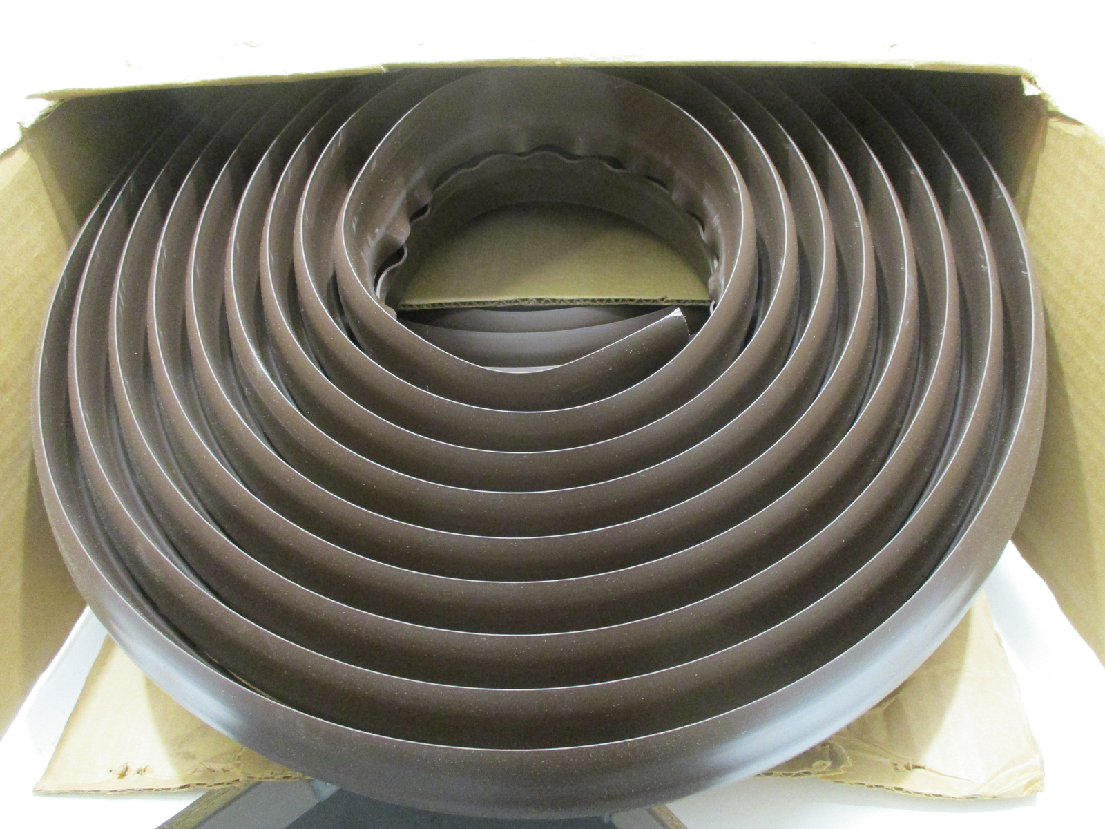*NEW* WIREMOLD BR1600-25 NON-METALLIC FLEX PANCAKE