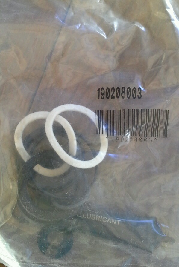 SCHRADER BELLOWS 190208003 Cylinder Seal Kit