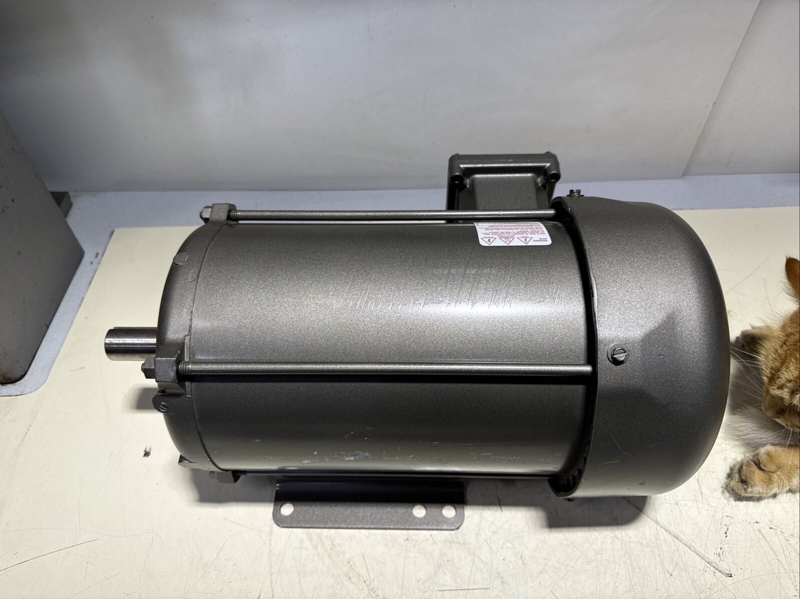 *NEW* Baldor EM7072T 36J536S042G1 5 3HP 230/460 190/380V 11.8/5.9 8.8/4.4A