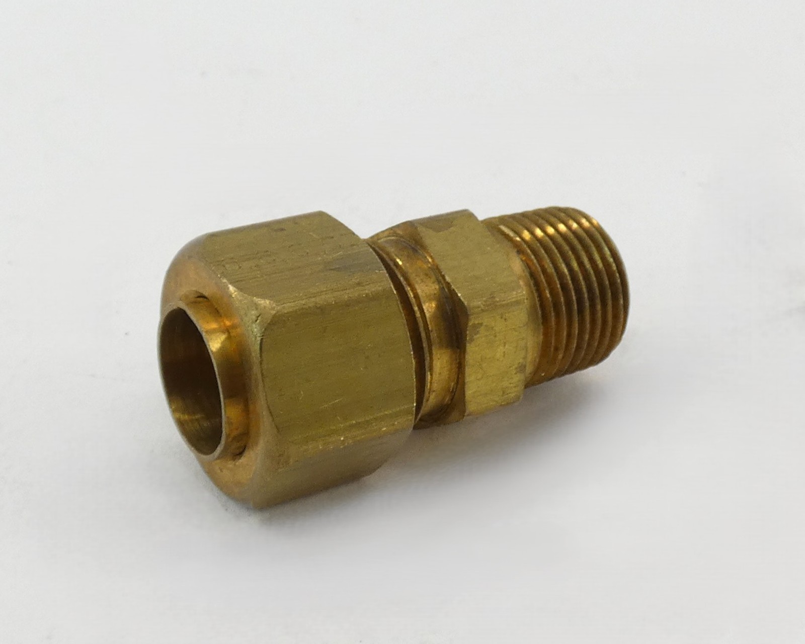 *Lot of 7* Parker Compression Tube Connector 1/2″ NPT – NEW Surplus!