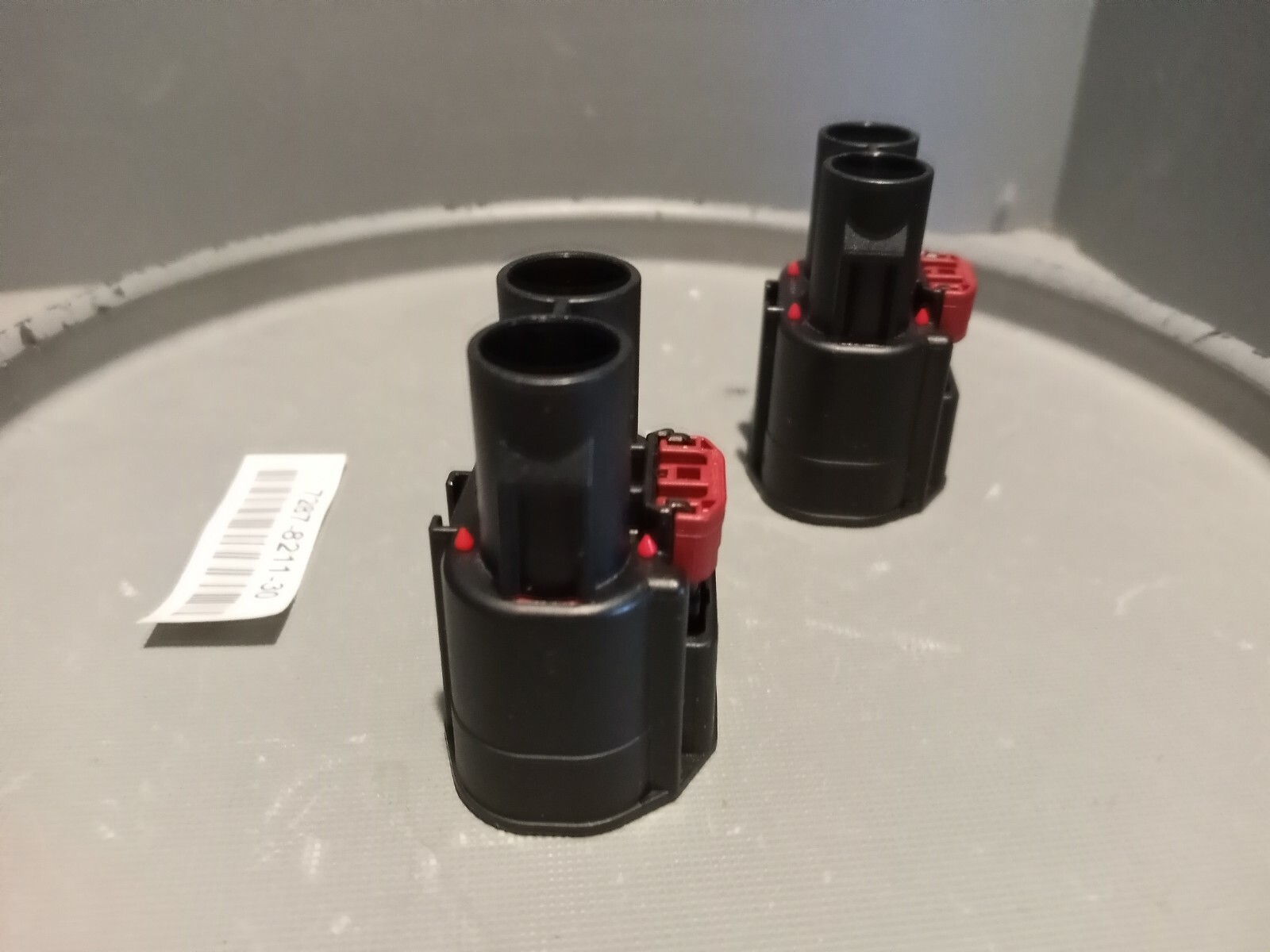 Lot of 2 Yazaki 2-Way Female Connector, 7287-8211-30