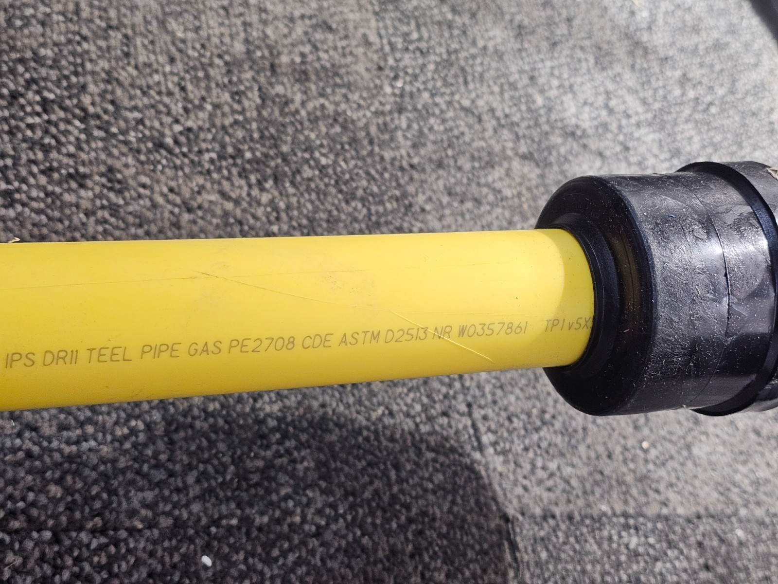 1 1/2″ IPS Anodeless Riser with Con-Stab end SDR-11 For underground PE Pipe