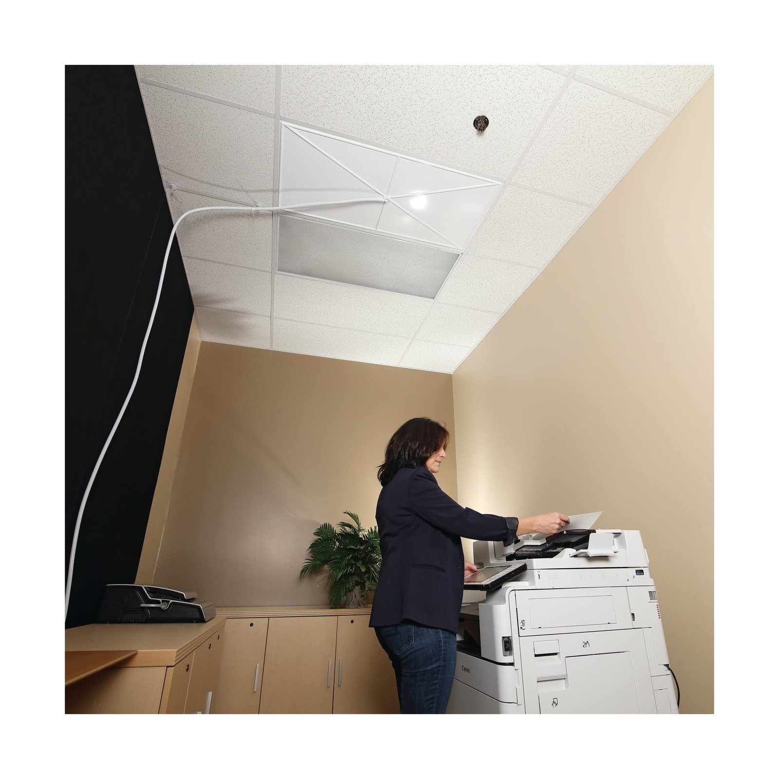 PIG Ceiling Tile Leak Diverter – 4′ x 2′ – TLS367 2′ x 4′