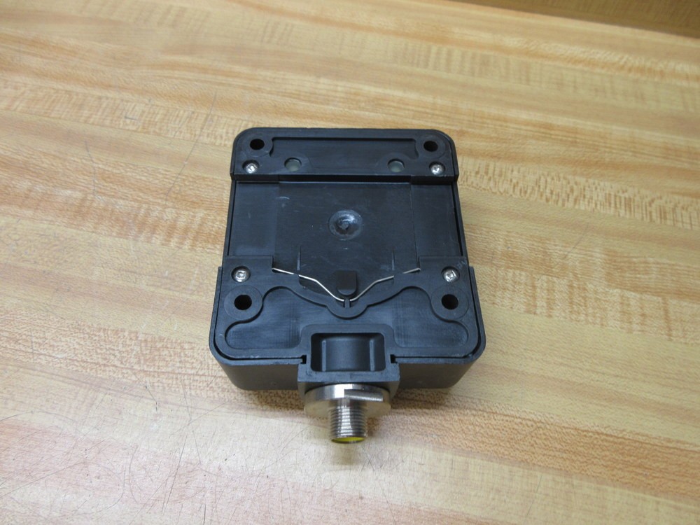 Allen Bradley 871F-P50BP80-D4 Inductive Sensor 871FP50BP80D4