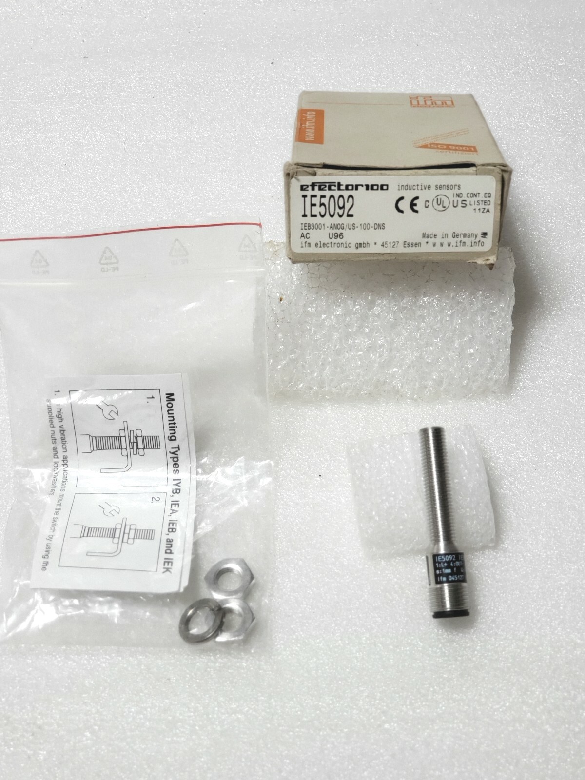IFM EFECTOR IE5092 INDUCTIVE SENSOR IEB3001-ANOG/US-100-DNS, Germany