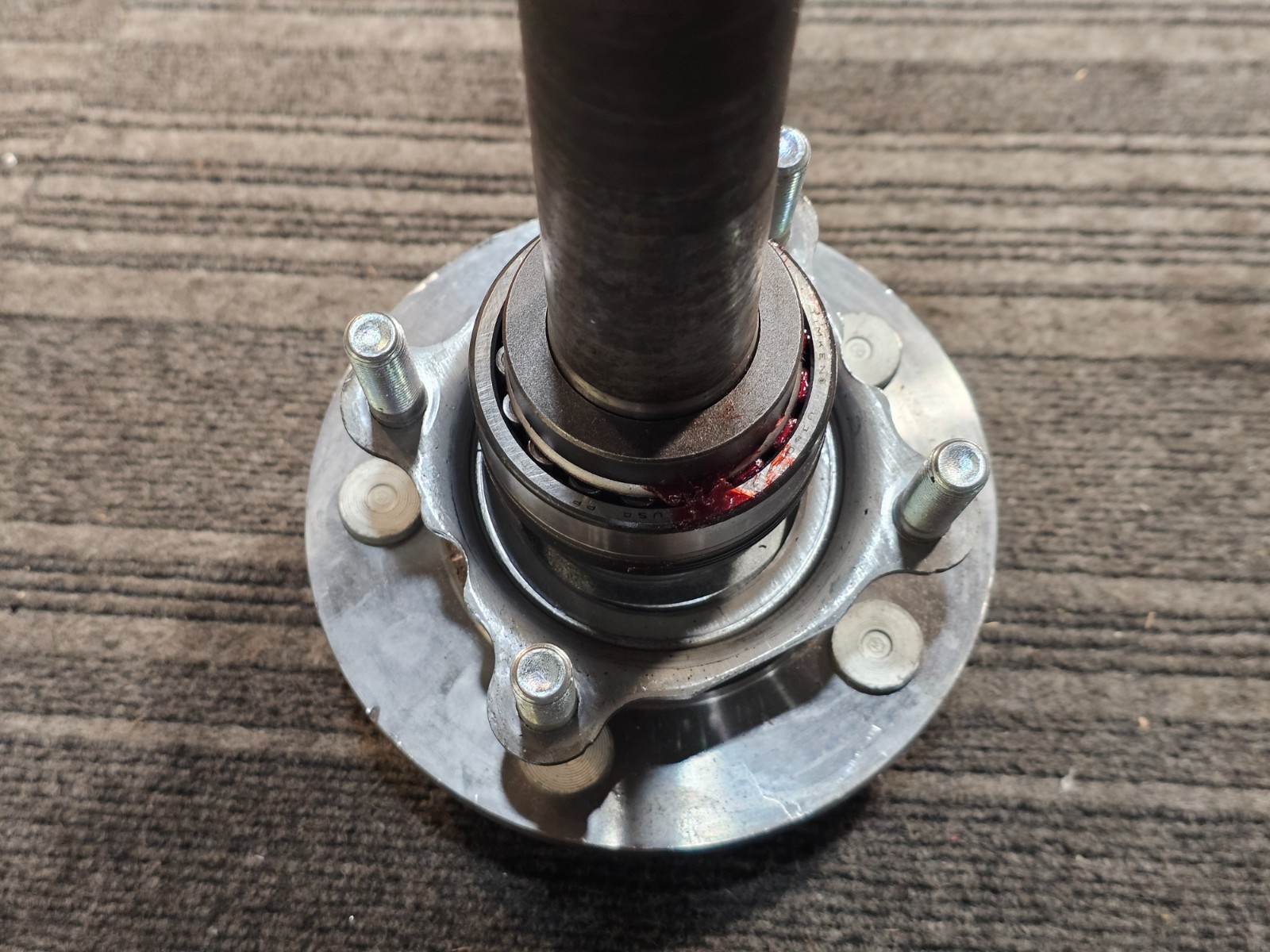 Rear Axle Shaft 285-1A X 388 -5 Lug Hub Raised Center 4 Stud Axle Mount ABS Ring