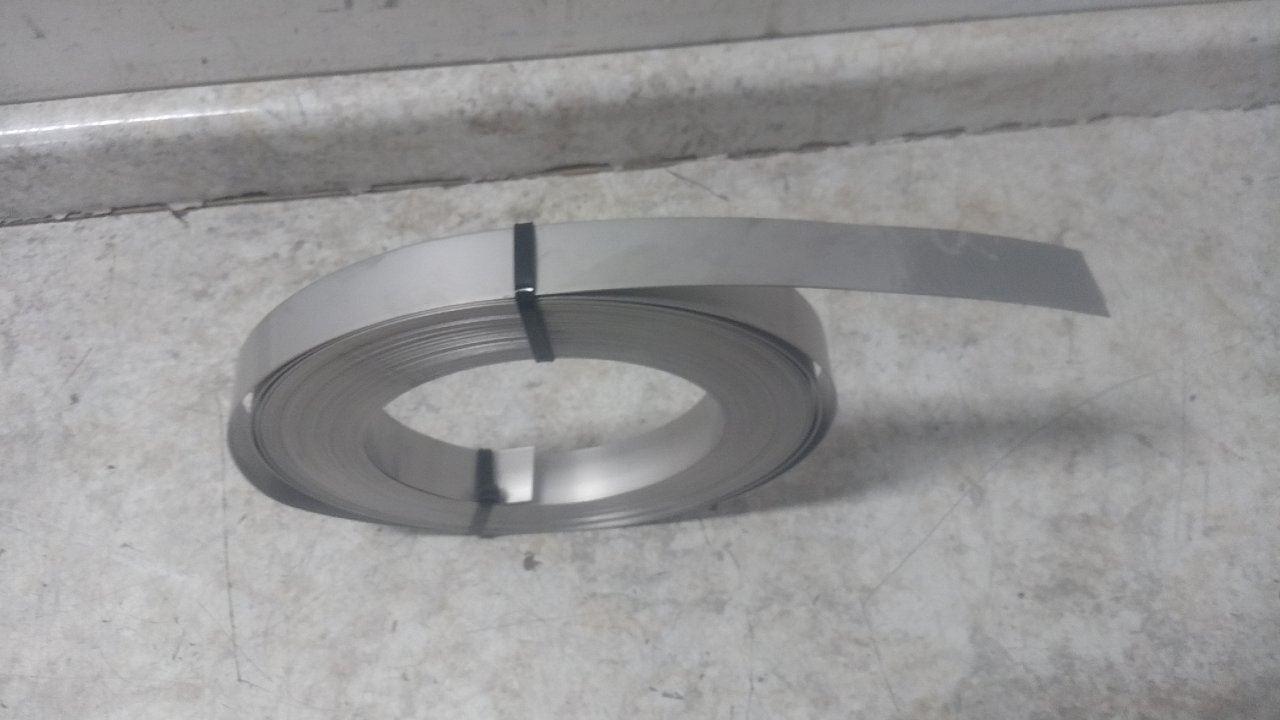 Aluma-Form 1/4-201-SSB-100 1-1/4 in W 100 Ft Length Stainless Steel Pole Band
