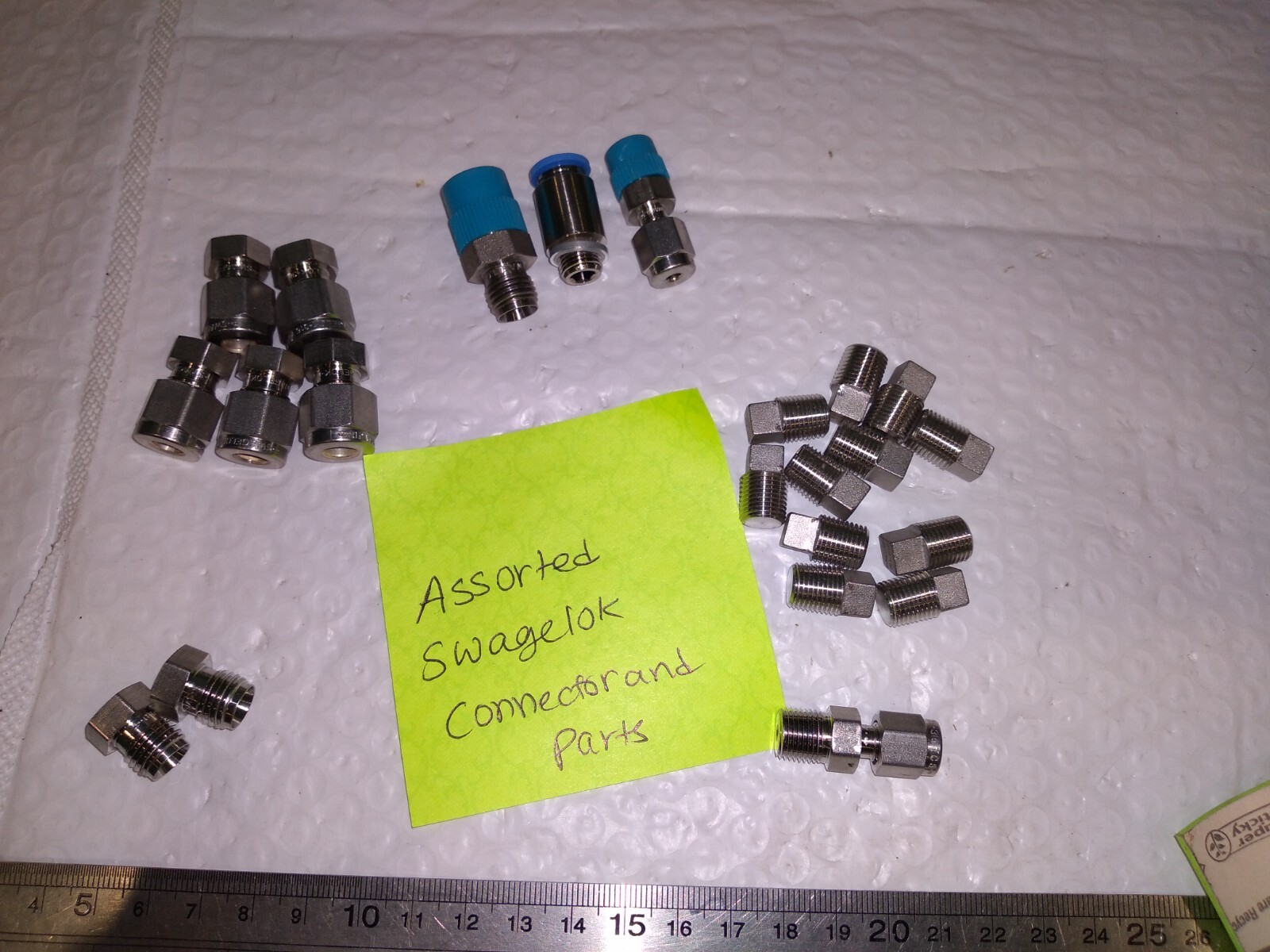 SWAGELOK SS ASSORTED FITTINGS … AS IN PICTURE