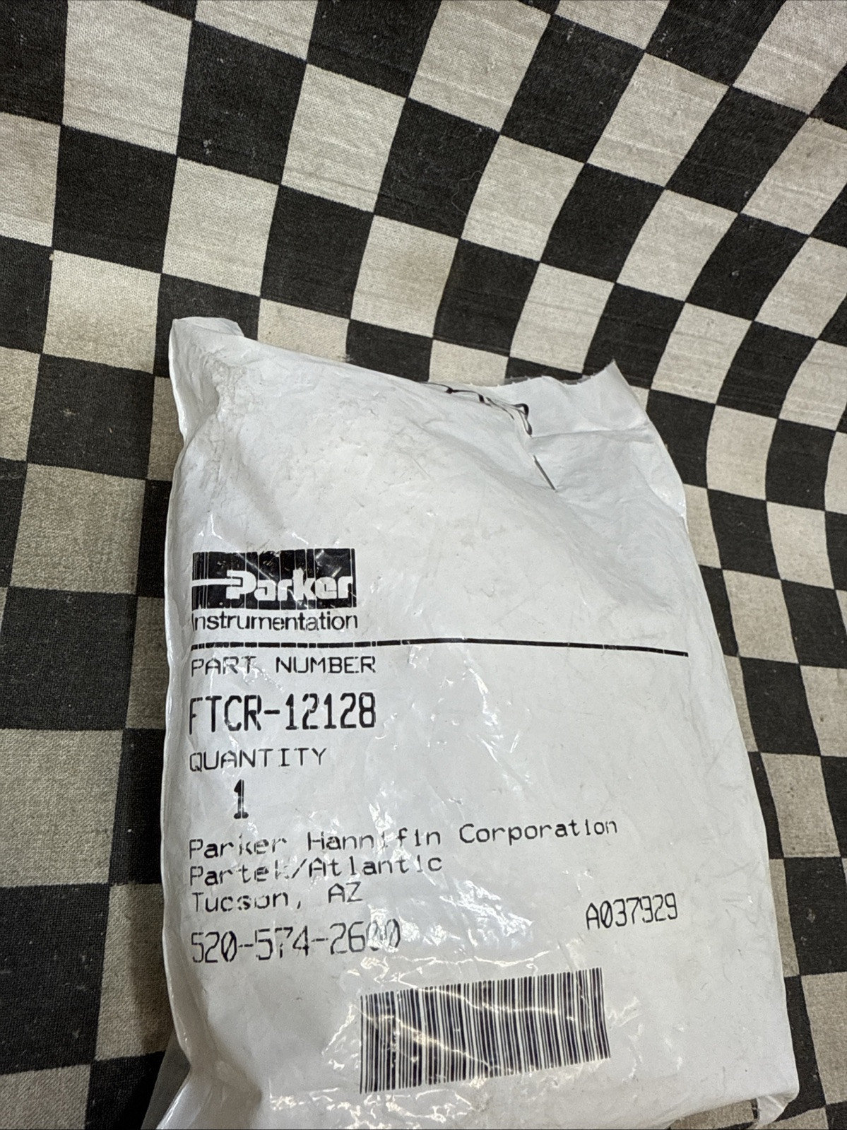 PARKER FTCR-12128, FTCR12128, Tee Reducer 3/4″ X 3/4″ X 1/2″, SHIPSAMEDAY