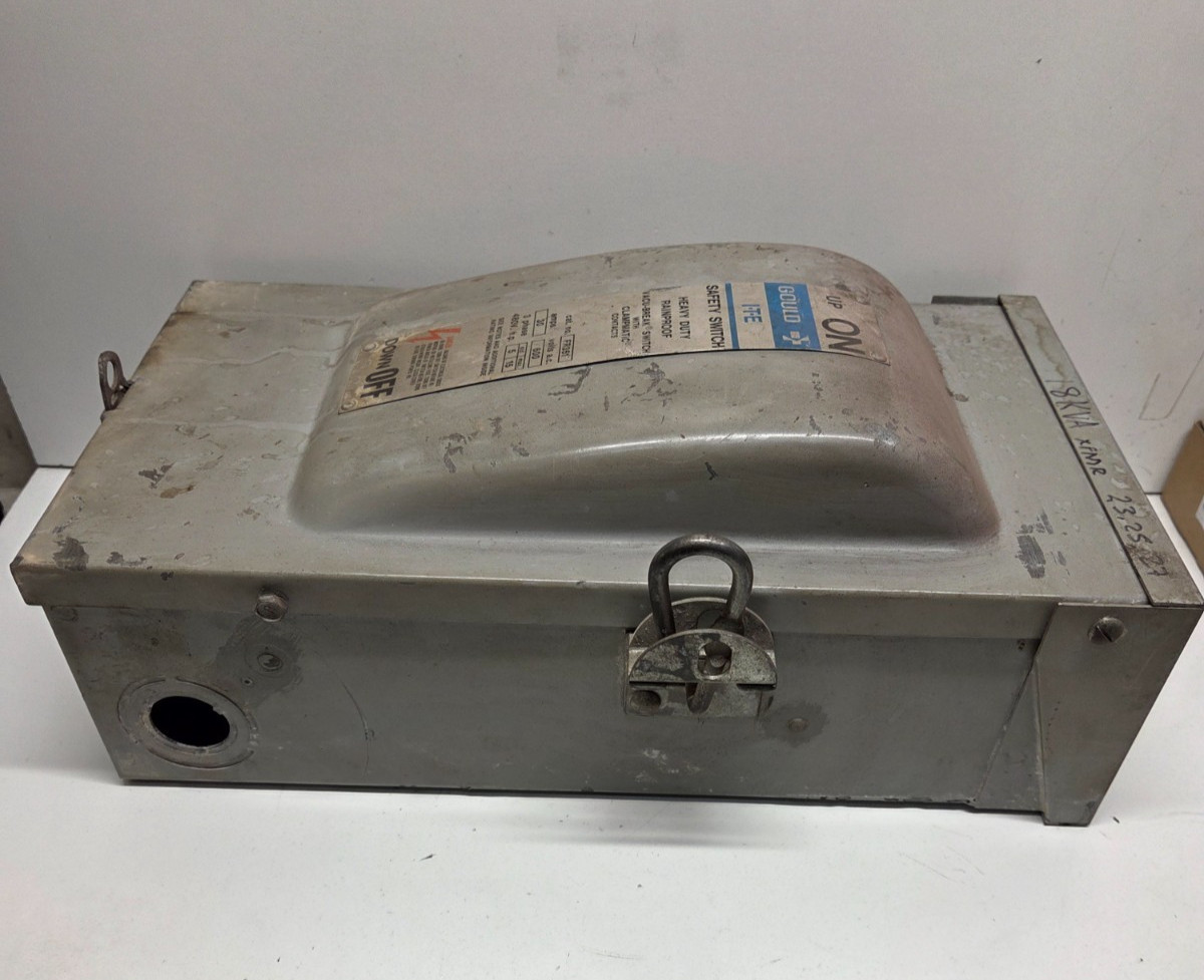 GOULD ITE 30A 480V 3PHASE FUSIBLE SAFETY SWITCH FR351