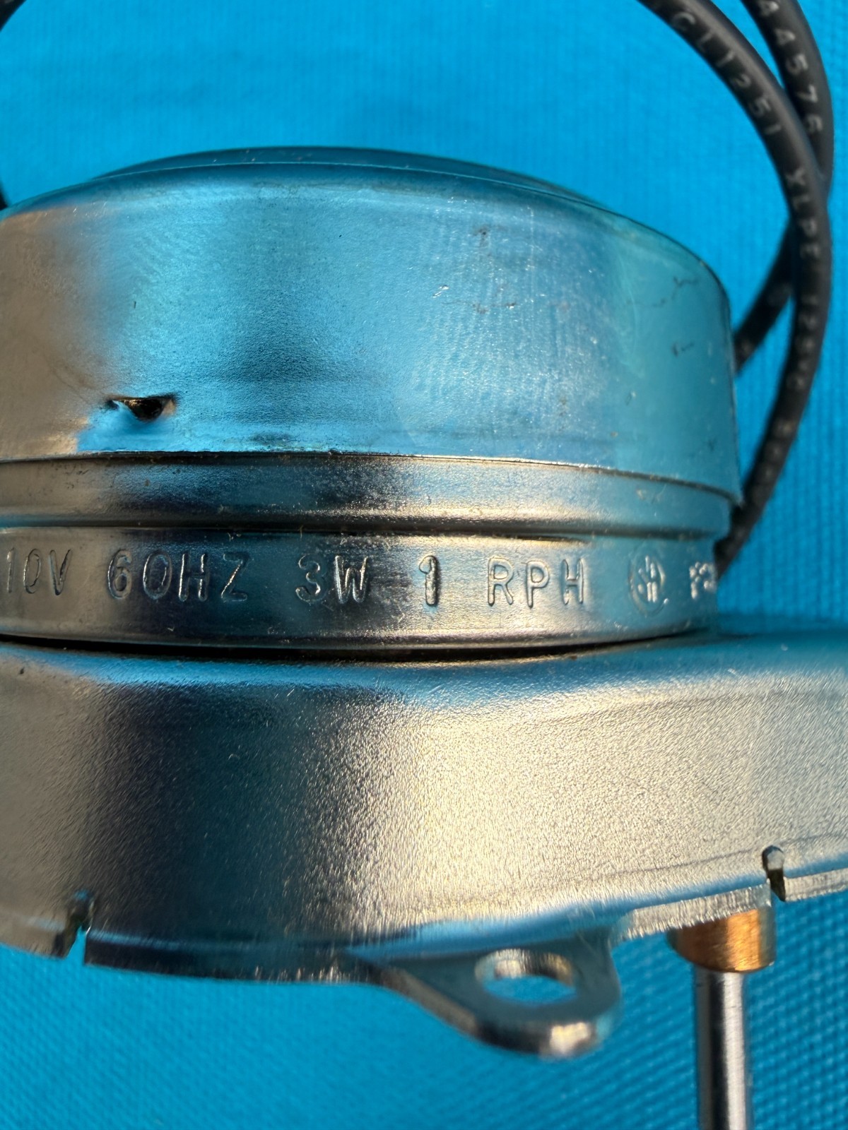 Synchron 9210-300 3W 60Hz 110V AC Synchronous Motor 7/8IPH 60Hz – 1-RPH