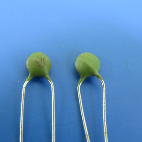 NIC COMPONENTS NCD221K1KVY5FF Qty of 100 per Lot CAP CER DISC 220PF 1000V 10%