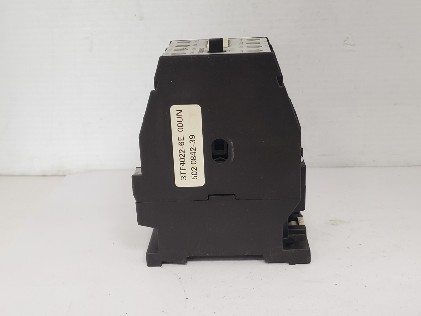 SIEMENS 3TF4022-6E CONTACTOR 3 POLE 2 NO 2NC 110/120VAC 50/60HZ