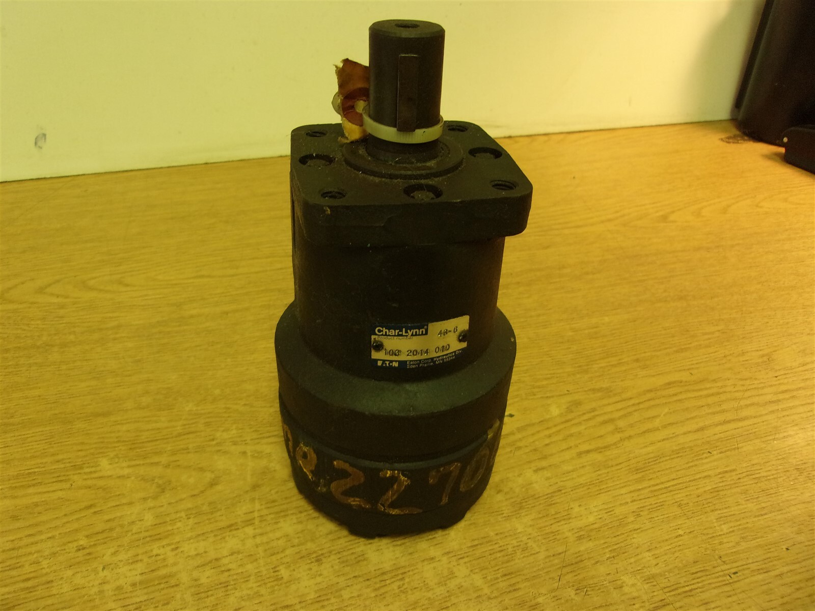 Char-Lynn 103-2014-010 Hydraulic Motor *FREE SHIPPING*