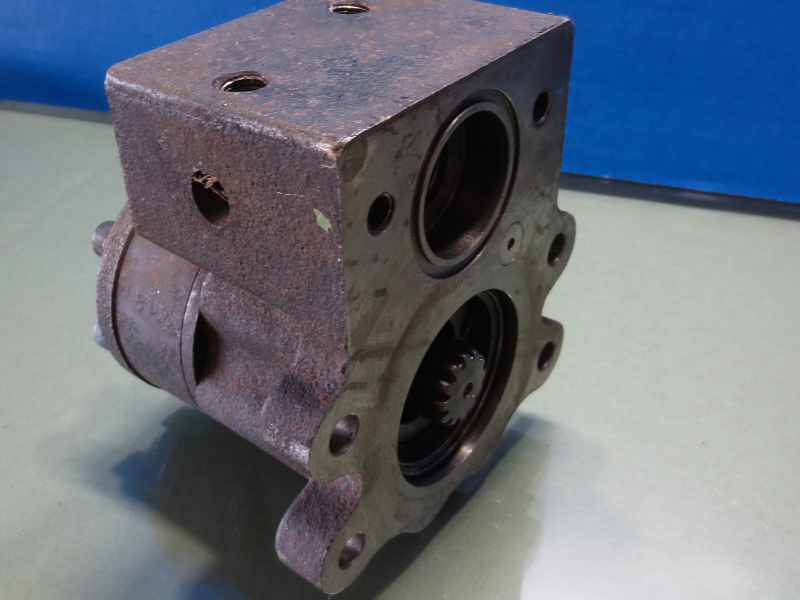 NIPPON GEROTOR INDEX MOTOR IM-H-240-2PC-2-0-1 1M-H-240-2PC-2-0-1 OKUMA MC-4VA