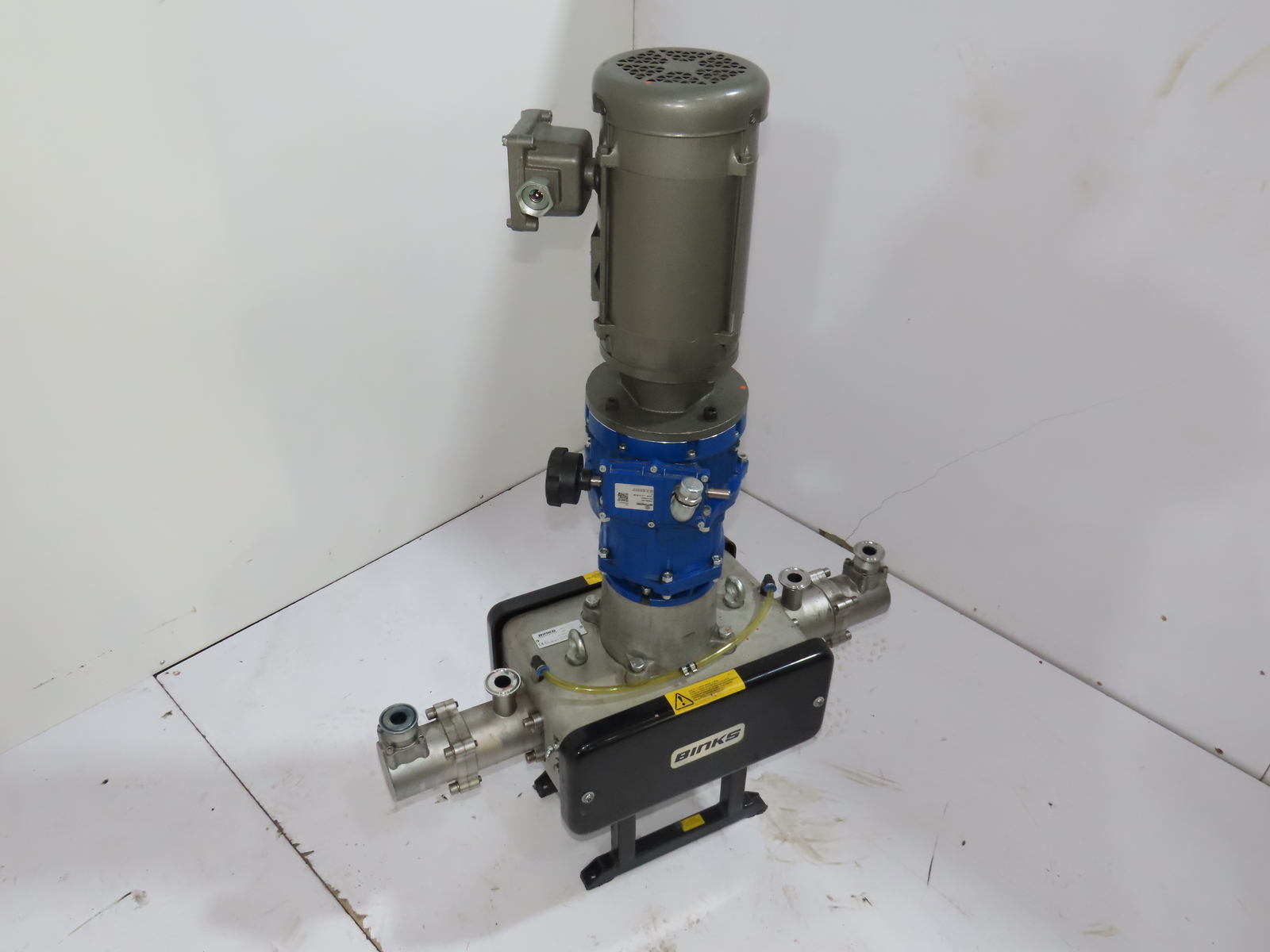 Binks 104018-PKG E2-15 Smart Pump 1HP 3Ph 1″ Ports