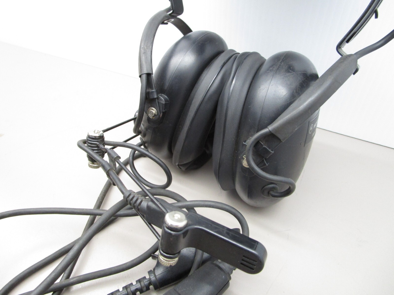 Motorola RMN4019A Medium Duty Radio Headset with PTT Over the Head
