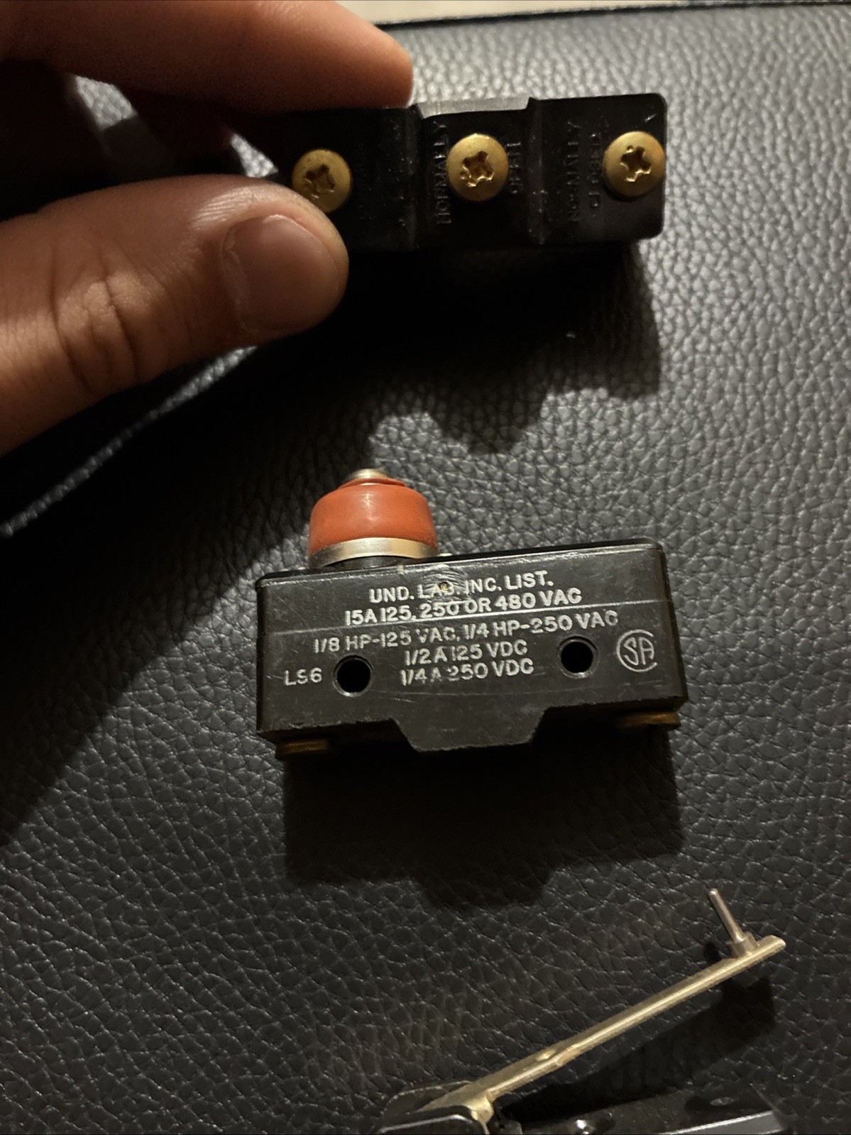 (QTY:3) Honeywell Microswitches (WE-IRV41-D6, WZ-2RDS-A2, BZ-2RD55-T4-J)