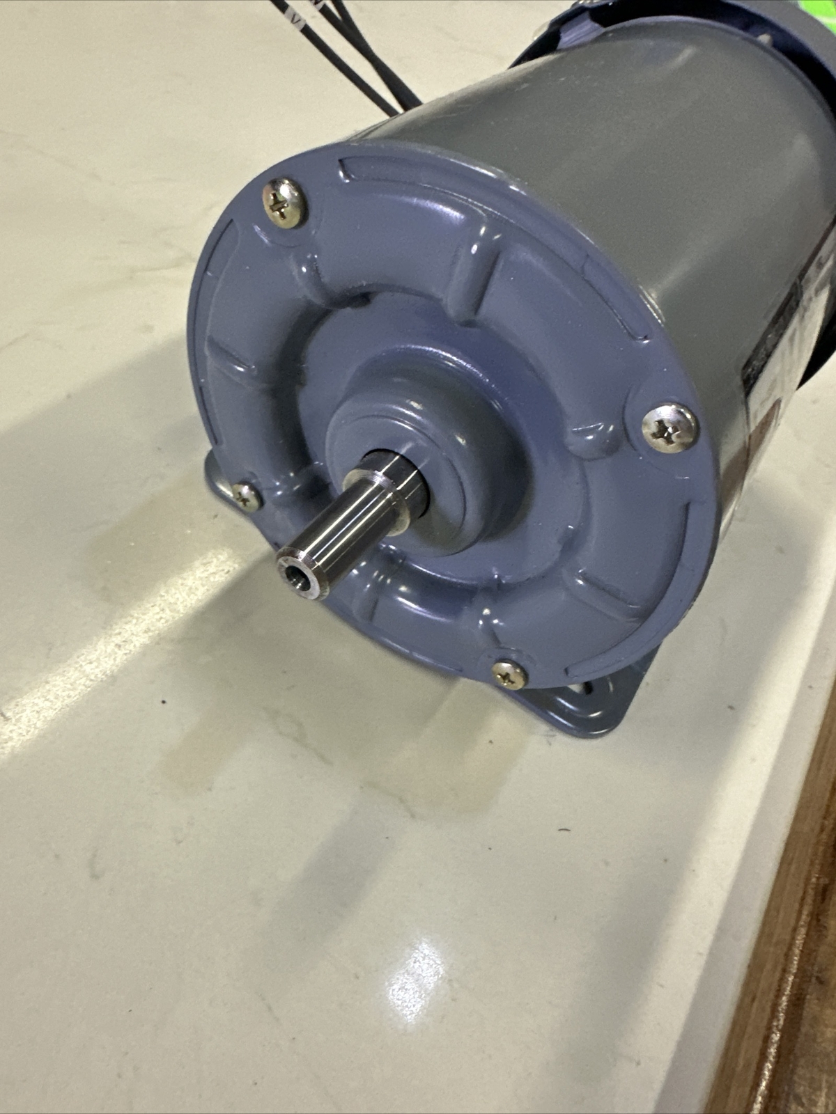 Yaskawa 3 Phase Brake Motor – 71-2325 Type FEQ Class E Body JP44 NOS