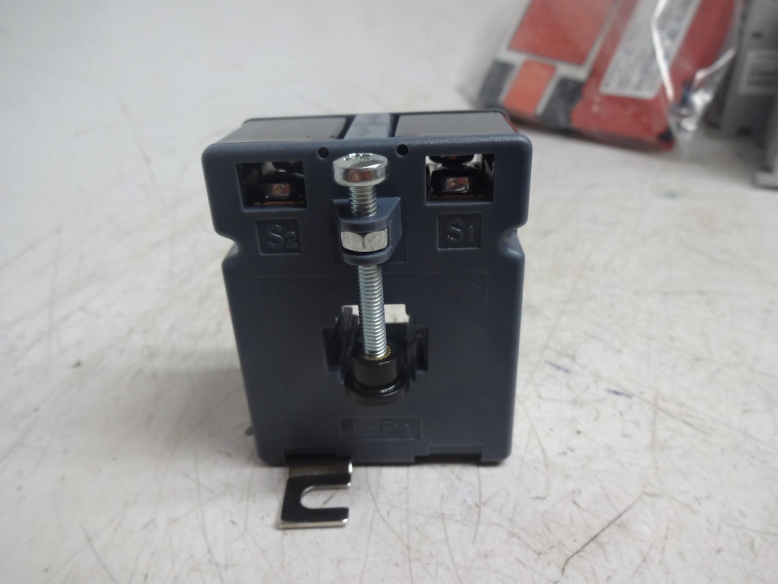 Siemens 4NC5112-2CB21 Current Transformer 50/5A 1.2VA Class 1,0 50/60Hz