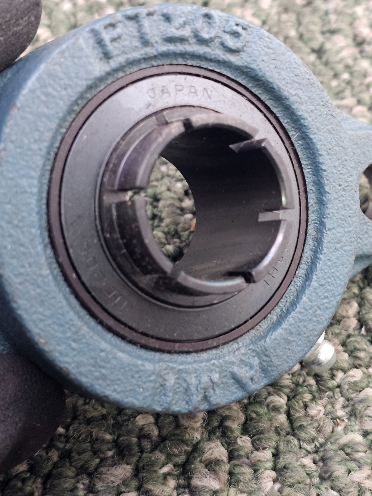 AMI FT205 2-Bolt Flange Mount Bearing With Asahi UE205 Insert Bearing