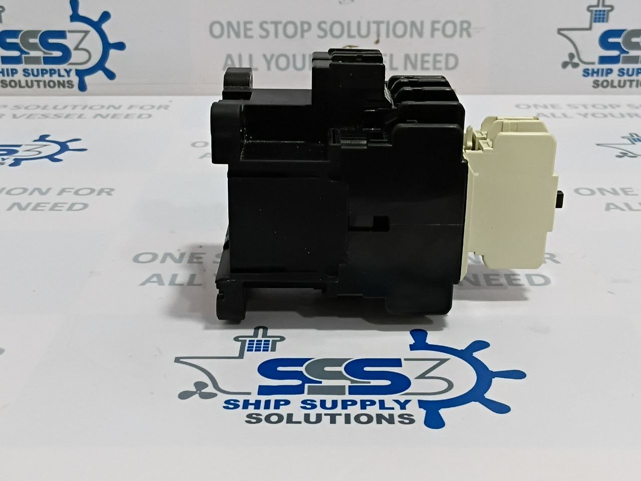 Fuji SC-5-1 [19] Contactor With Aux. Relay SZ-A11 Coil Vol. 210V/250V 50/60Hz