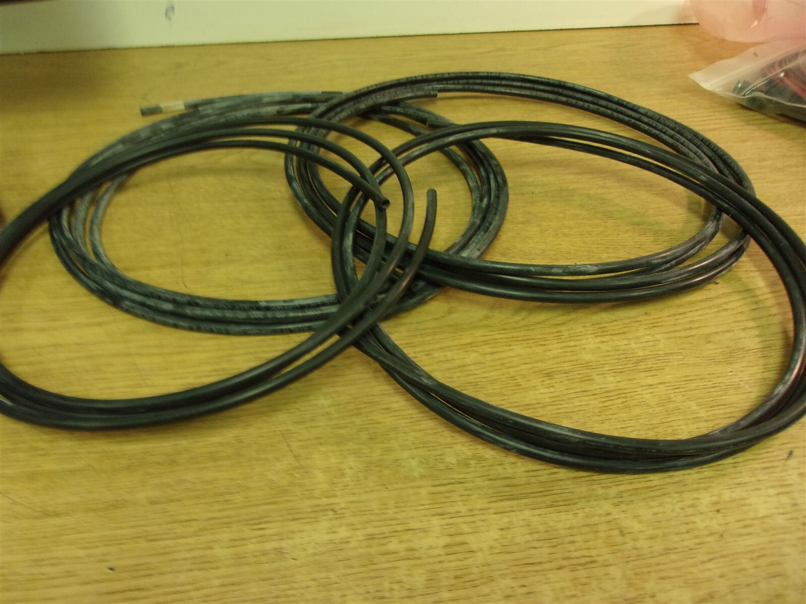 NEW Lot of 6 Various Size Pieces OF Air Lift Company Air Hoses 1/4″ OD