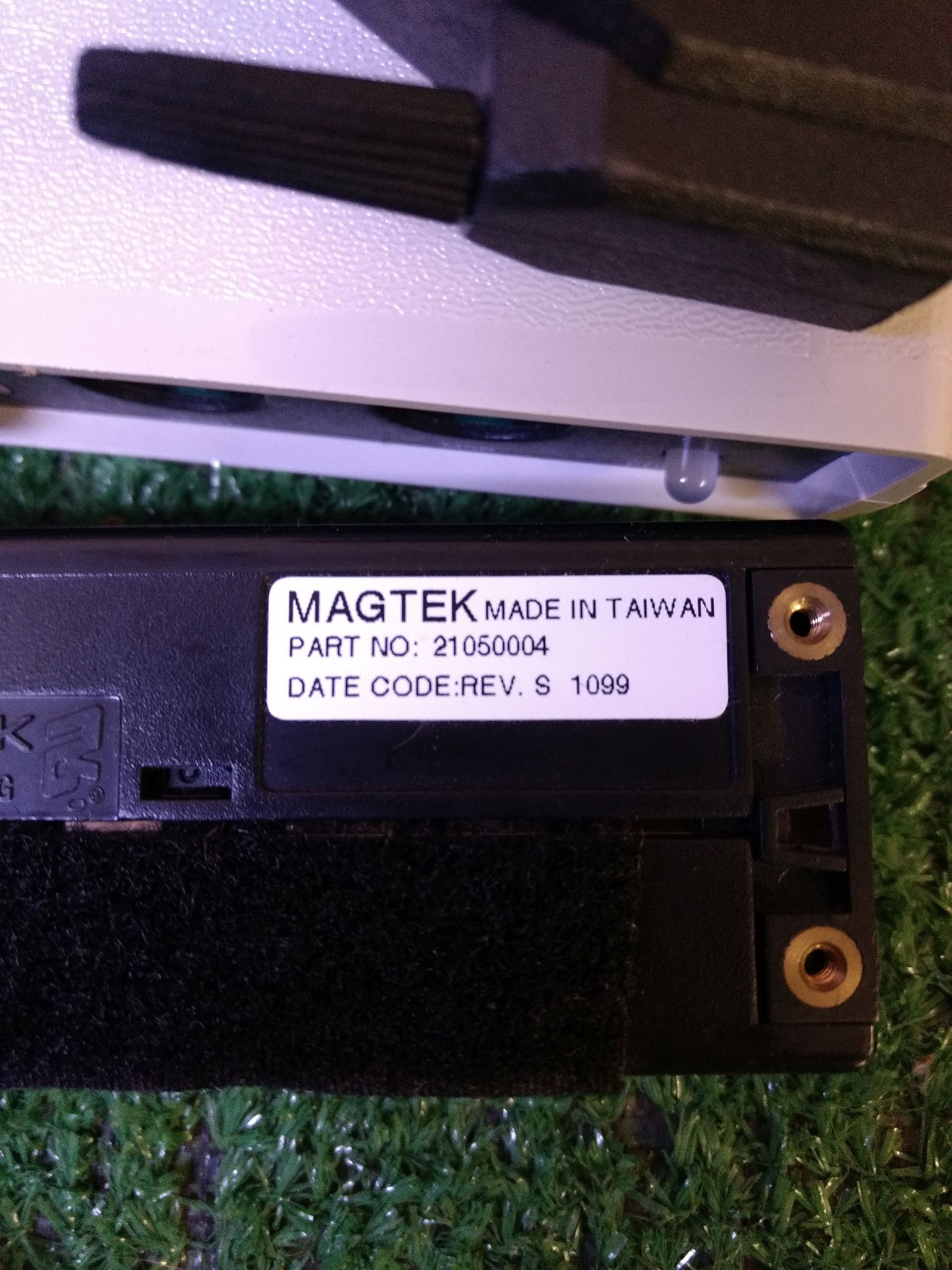 1 USED AML M2500 BAR CODE & MAGNETIC STRIPE READER SET-UP ***MAKE OFFER***