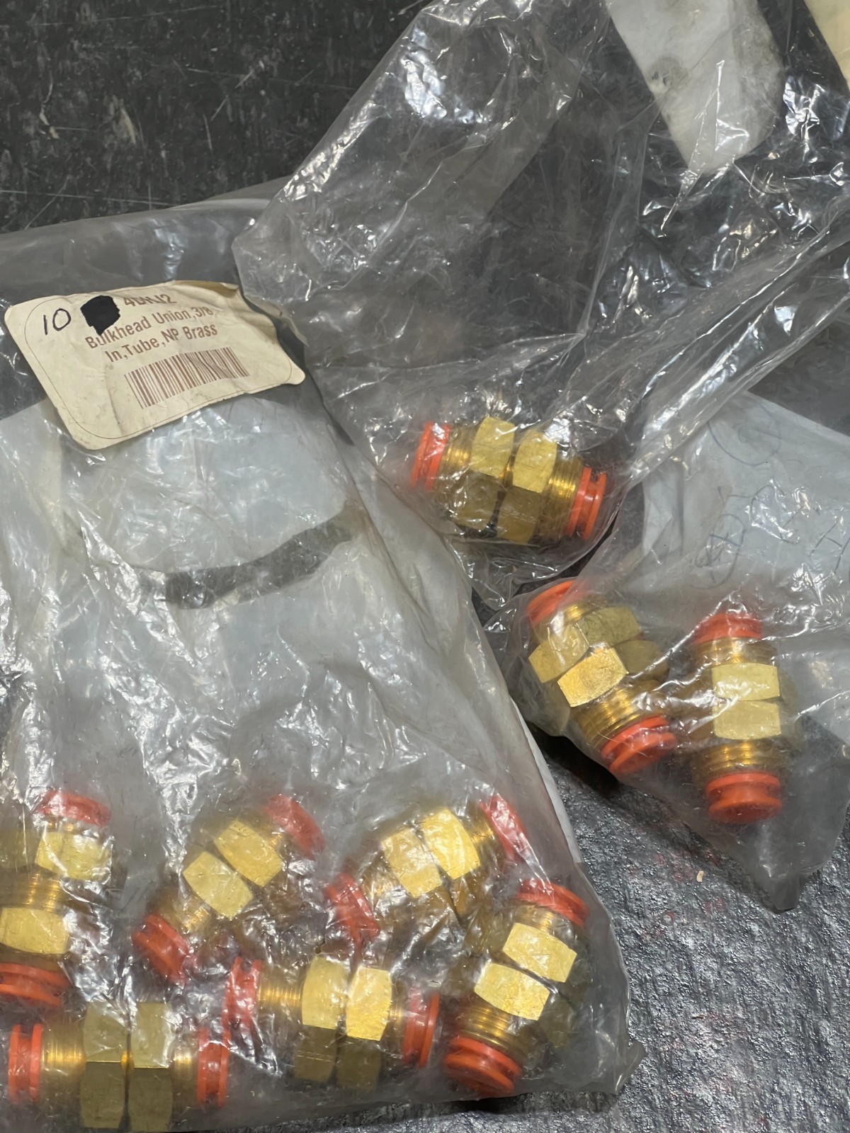 lot of 9pcs 4dhj2 3/8 bulkhead union nos poor packaging