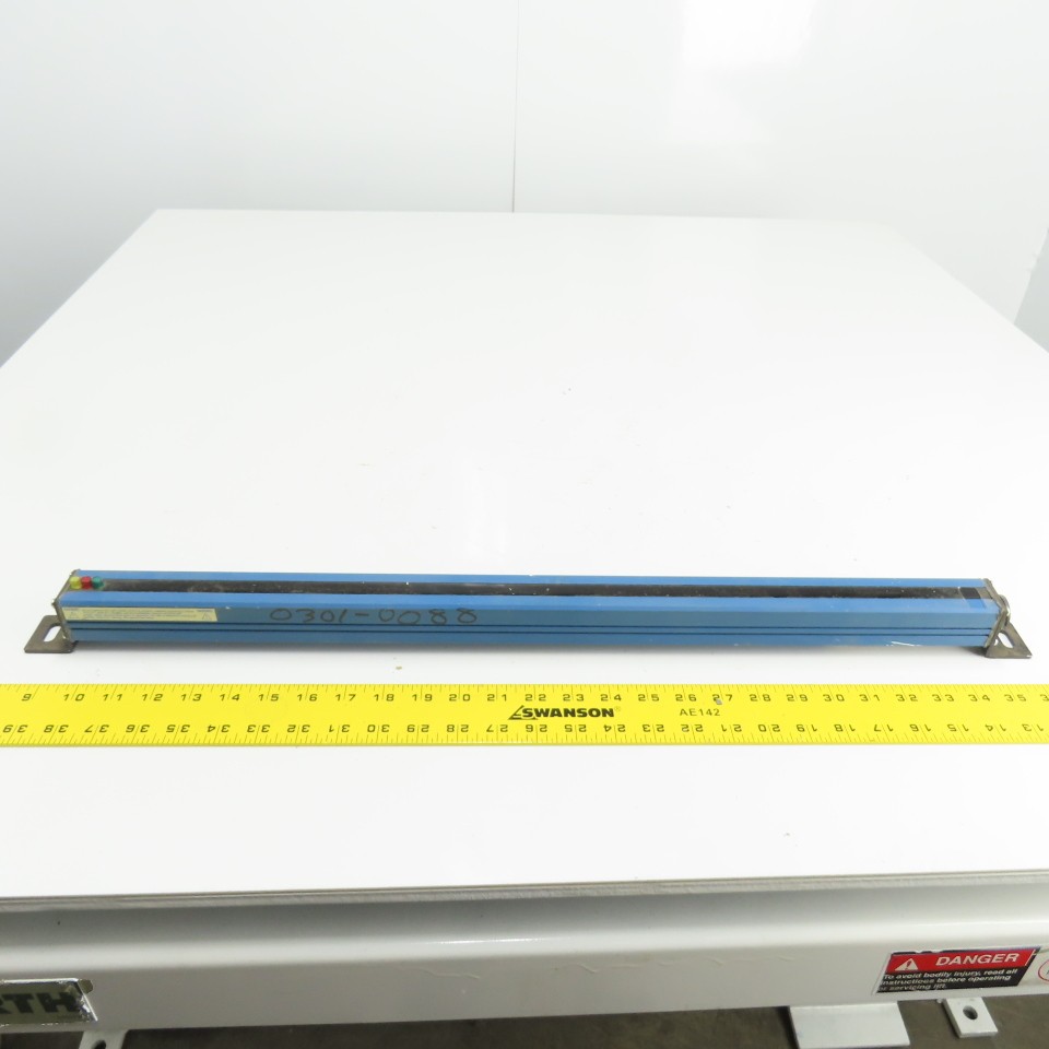 Pinnacle 53-012 MicroGuard Light Curtain Emitter 20′ Range 30 mSec Response