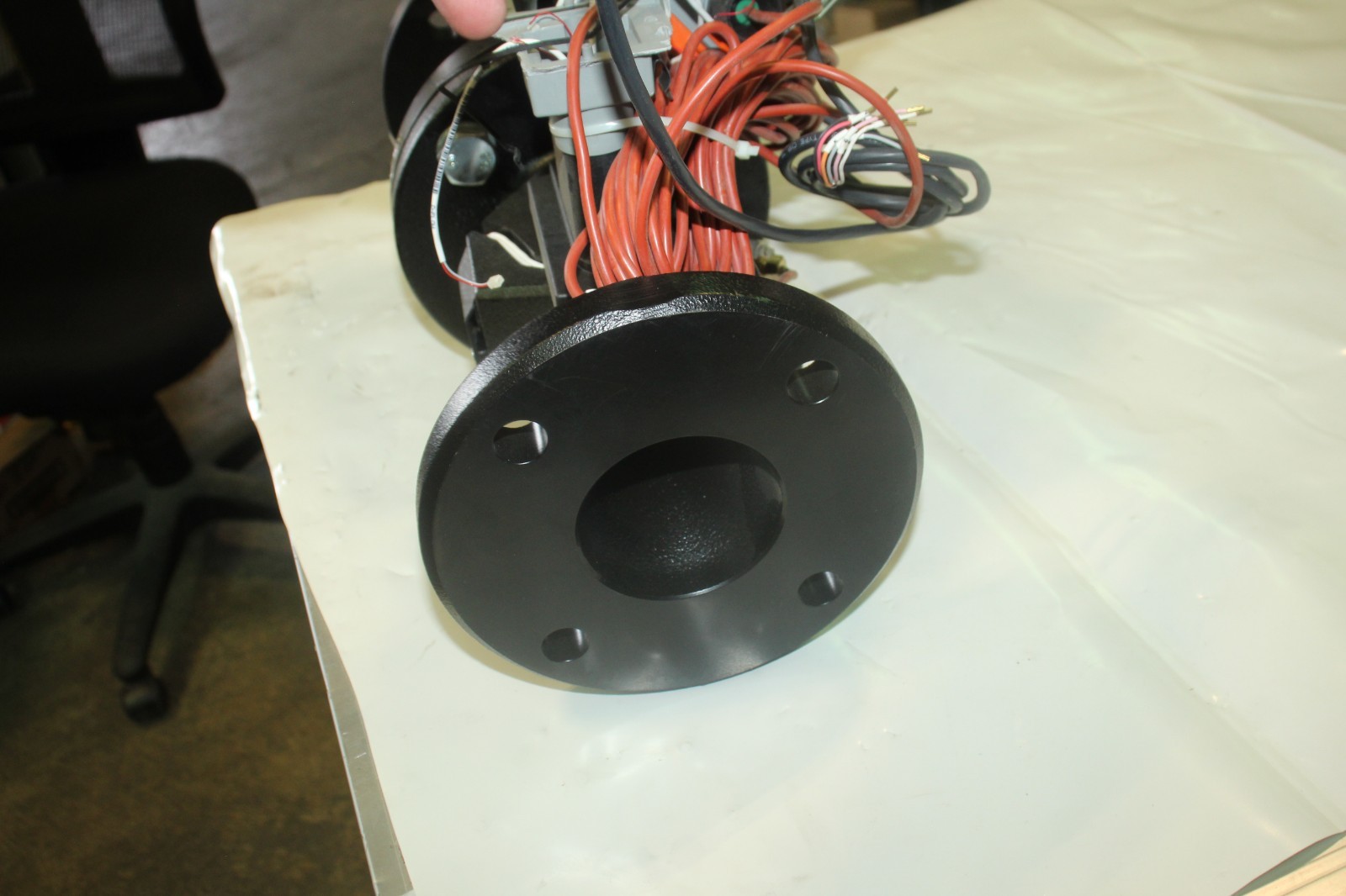Belimo EV300SU-180 Valve w/ Actuators AKRX24 AKMA0 DAMAGED