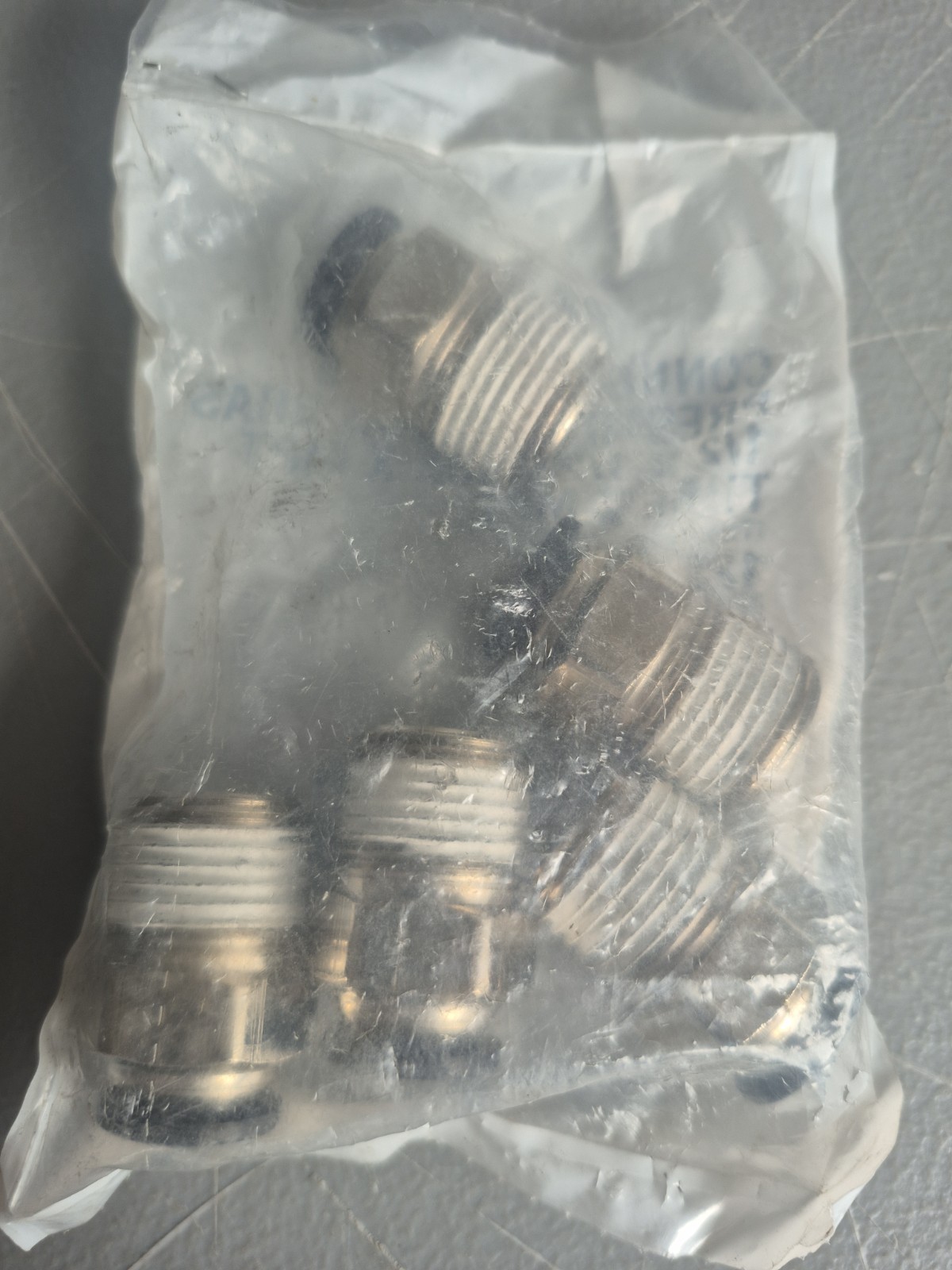 PRESTOLOK 12522 1/2 × 1/2 Tube X MPT Tube X MPT 5 Pack