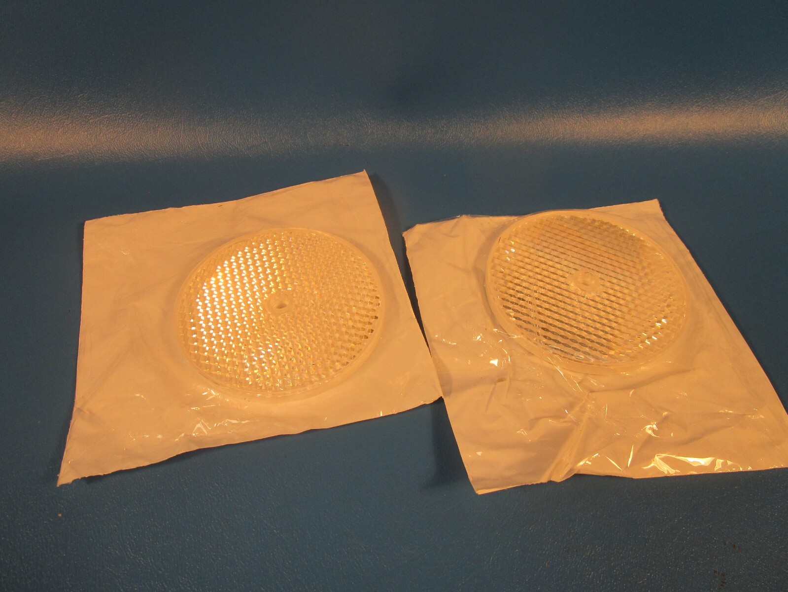 LOT OF 2 BANNER BRT-84, 58979, Retroreflective Sensor Reflector, Circular, Diame