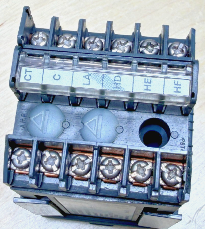 Eurotherm 3216 Temperature Controller, 3216/CC/VH/TTXX/R/XXX/G/ENG EU0690
