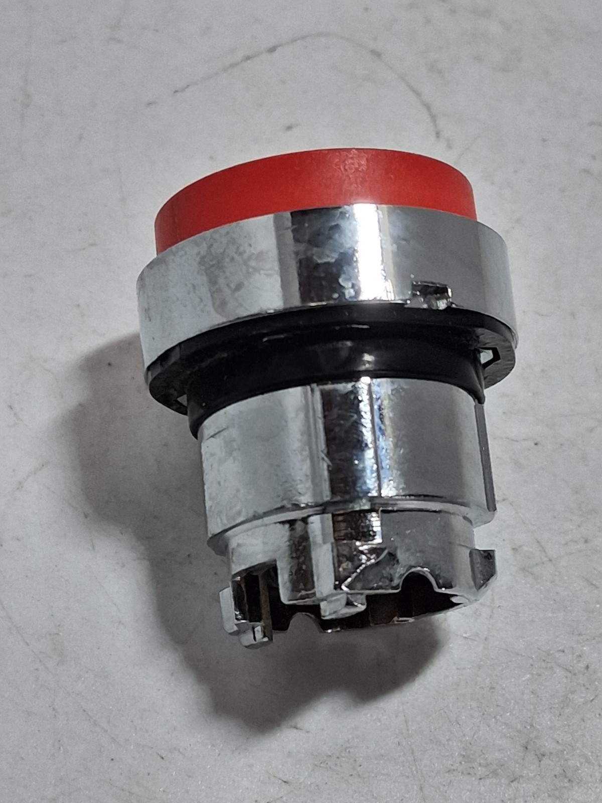 TELEMECANIQUE ZB4-BL434 PUSHBUTTON OPERATOR RED EXTENDED BUTTON STOP