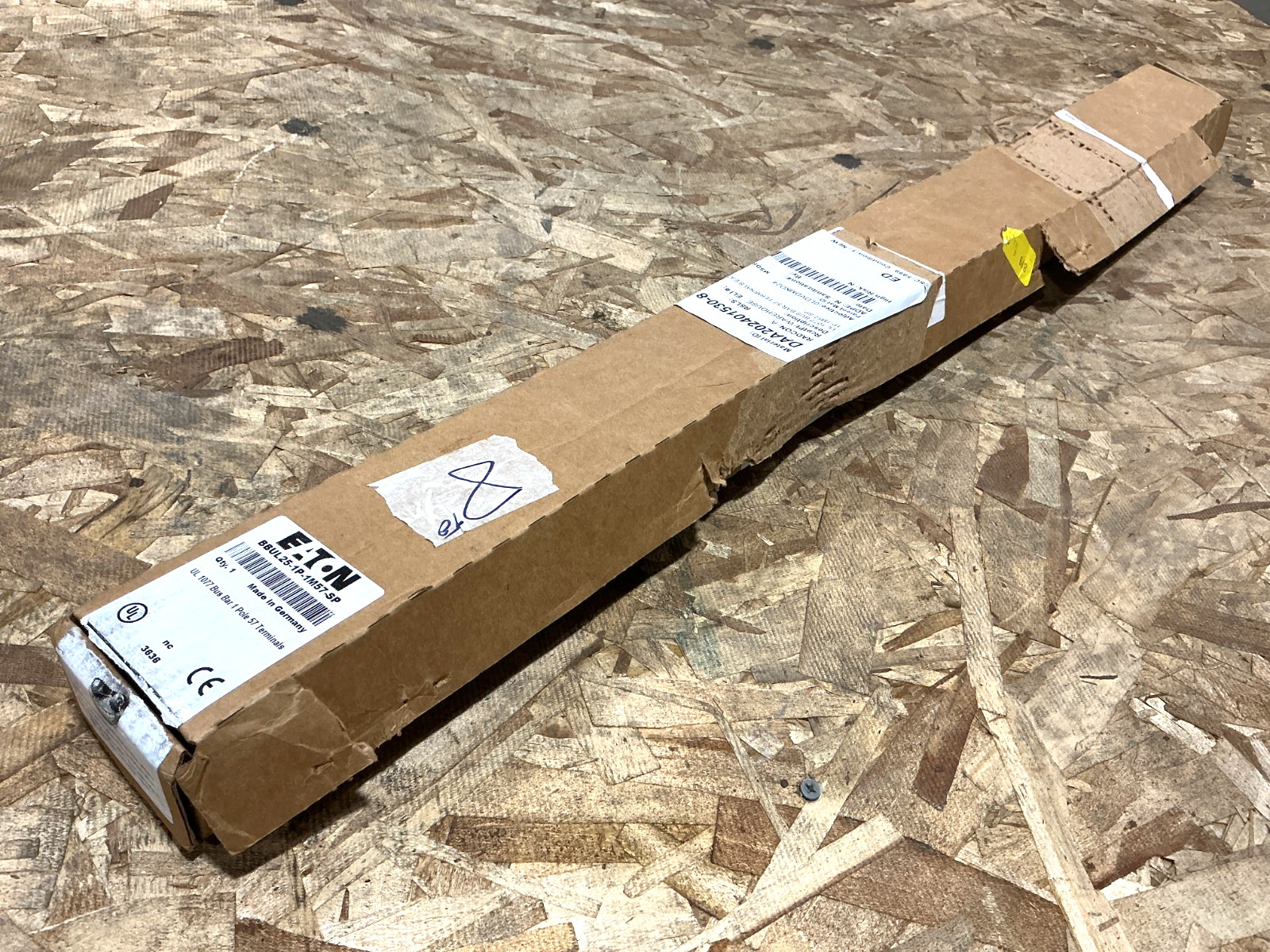 New Eaton BBUL25-1P-1M57-SP Bus Bar 1-Pole 57 Terminals 100A 480VAC 25QMM 121989
